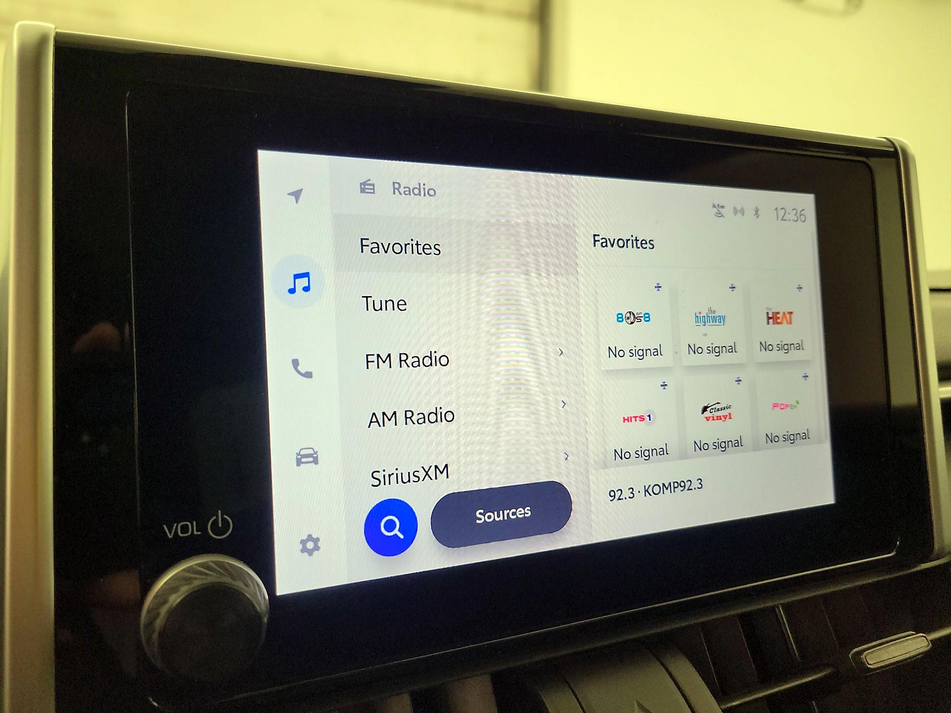 Thumbnail: 2023 Toyota RAV4 - 15