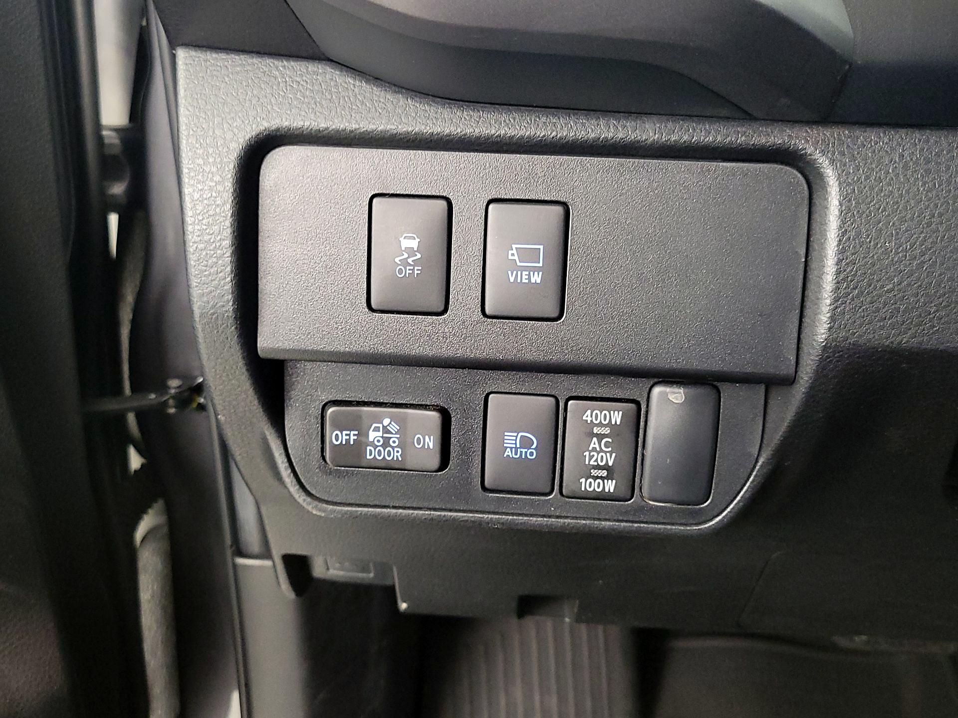 Thumbnail: 2023 Toyota Tacoma - 13