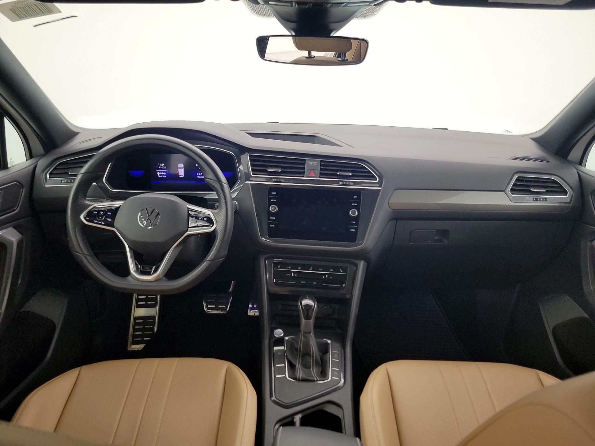 Thumbnail: 2023 Volkswagen Tiguan - 9