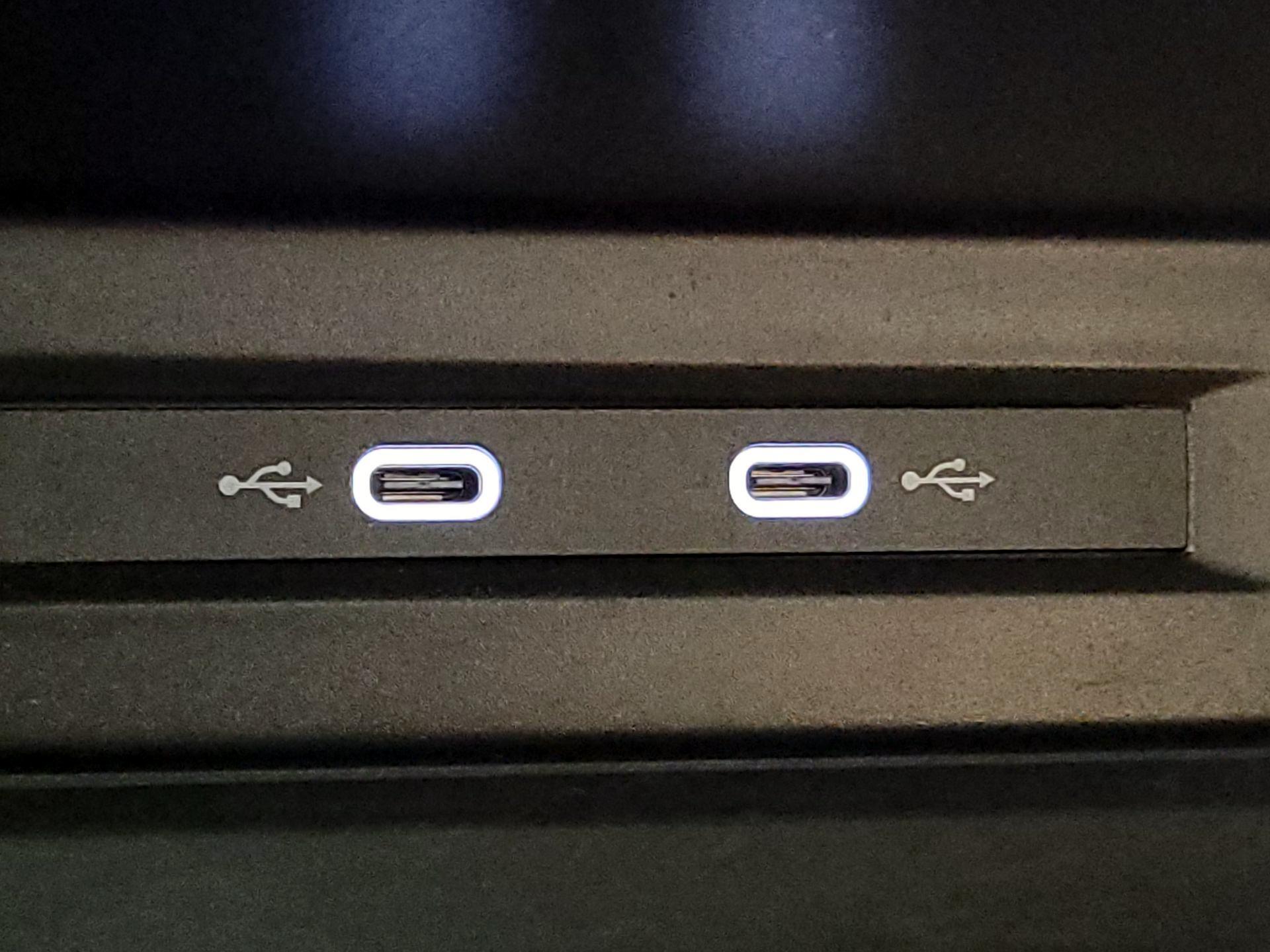 Thumbnail: 2023 Volkswagen Tiguan - 18