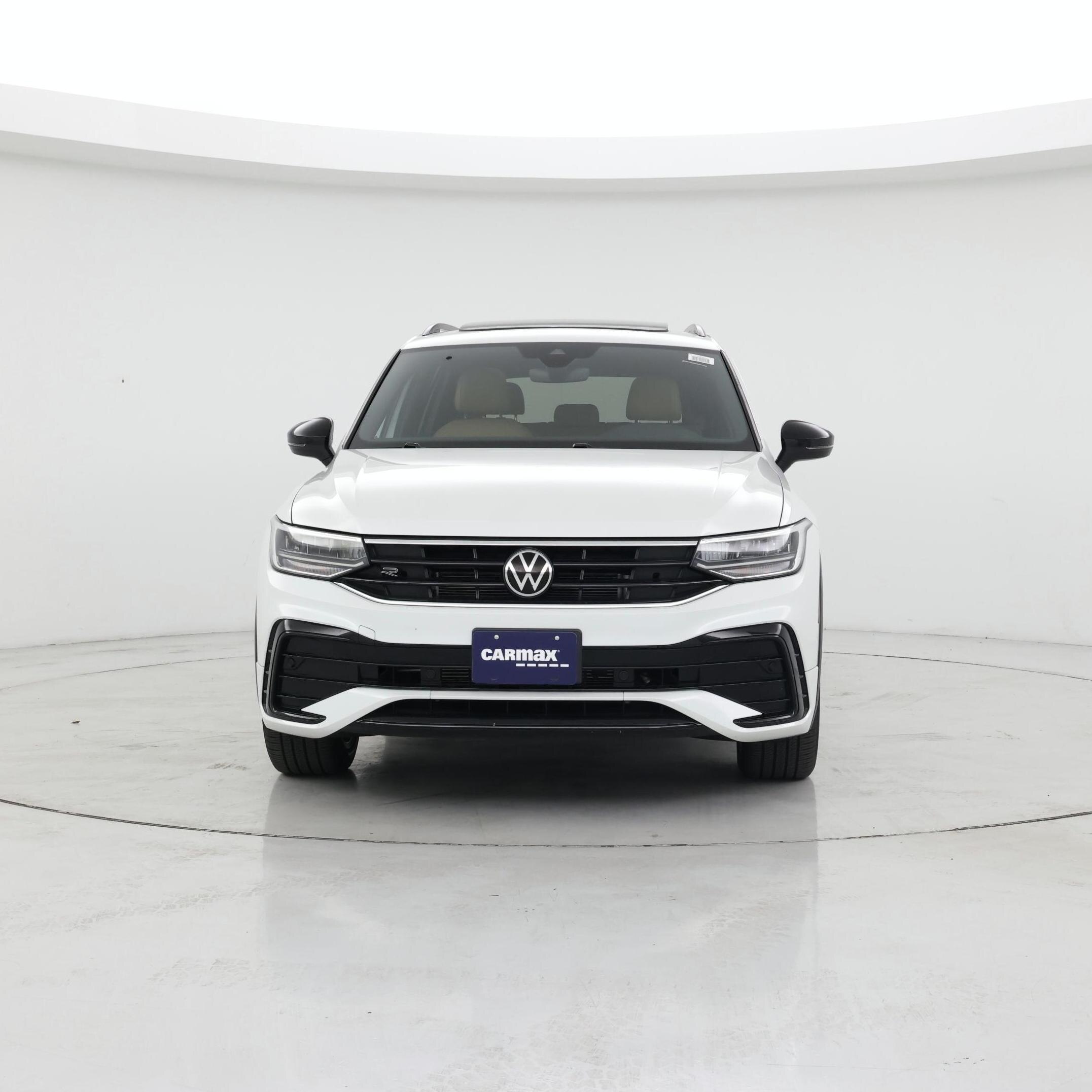 Thumbnail: 2023 Volkswagen Tiguan - 5