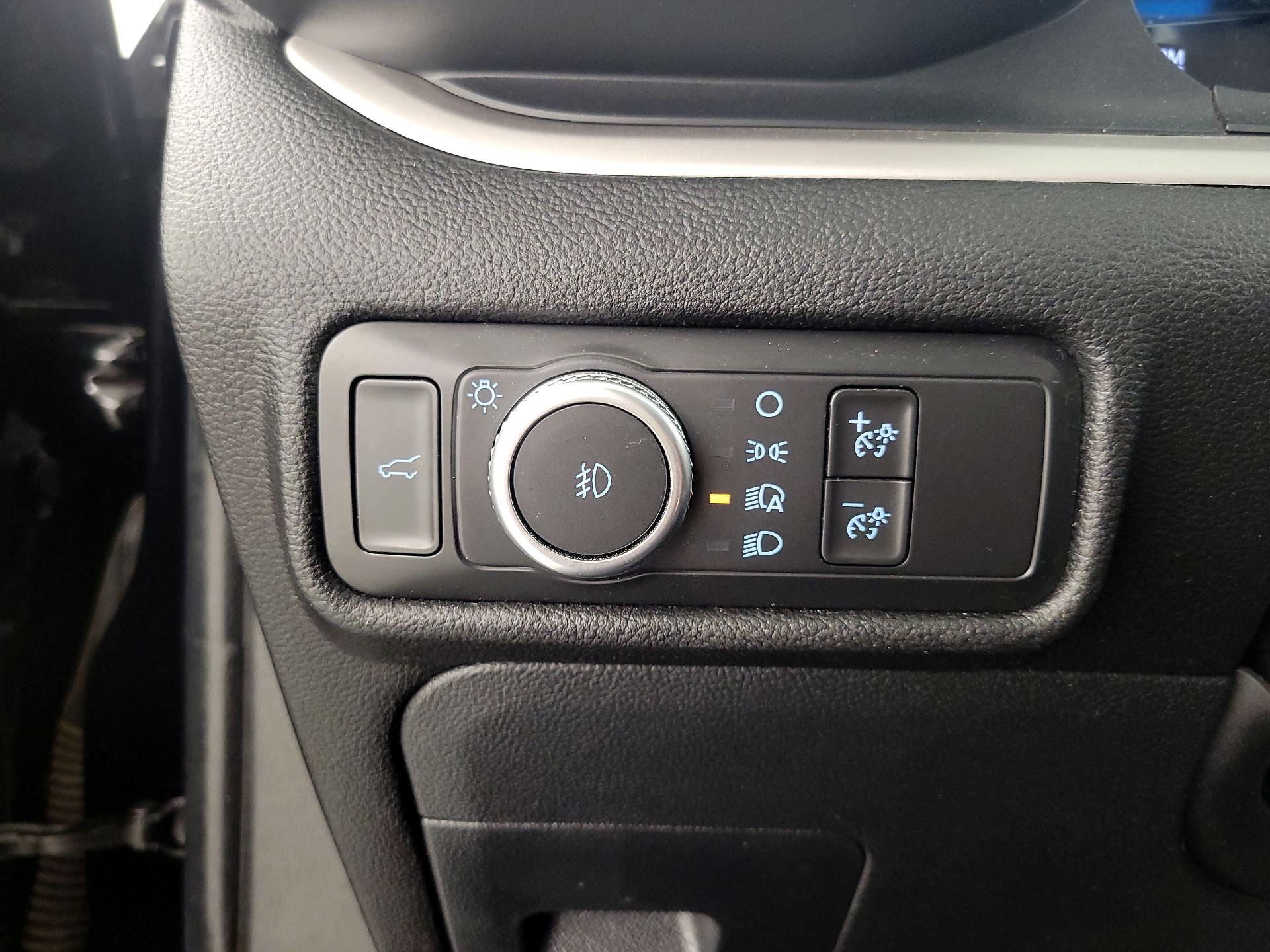 Thumbnail: 2021 Ford Explorer - 13