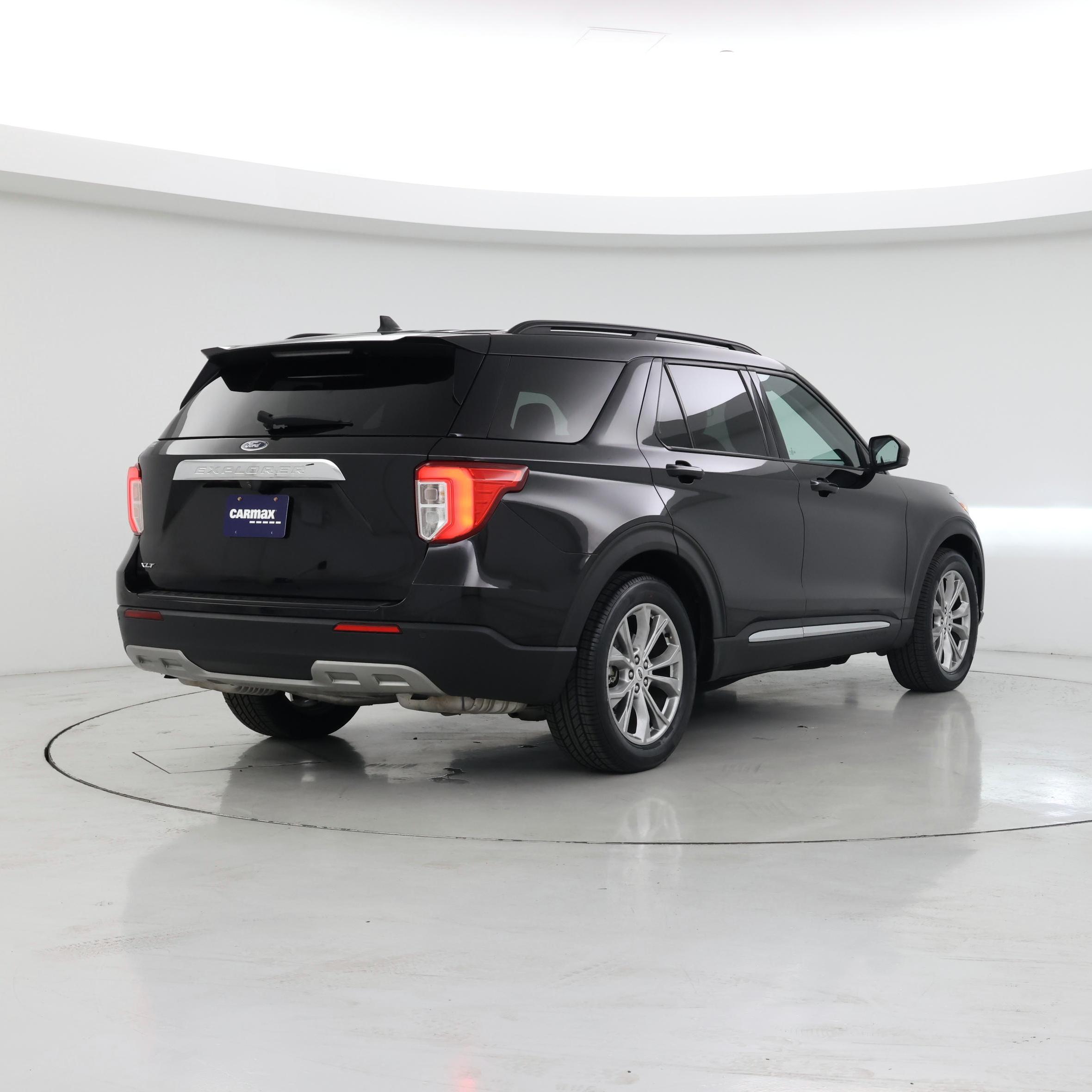 Thumbnail: 2021 Ford Explorer - 8