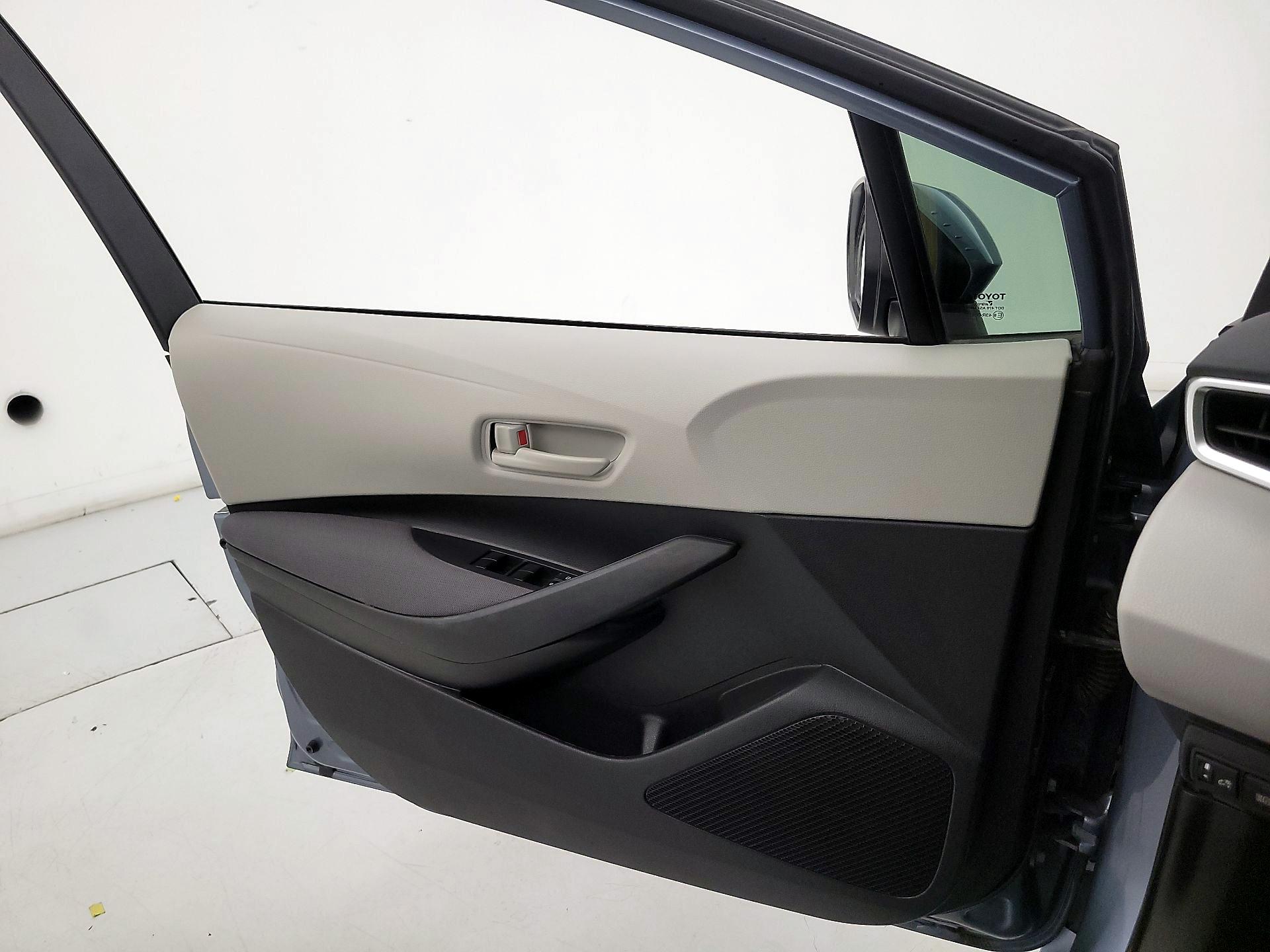 Thumbnail: 2022 Toyota Corolla - 12