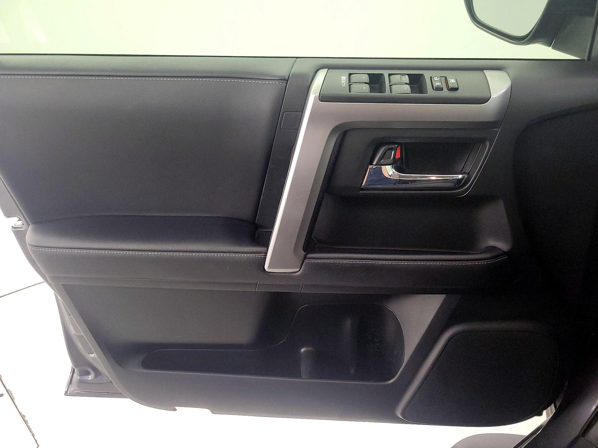 Thumbnail: 2023 Toyota 4Runner - 12