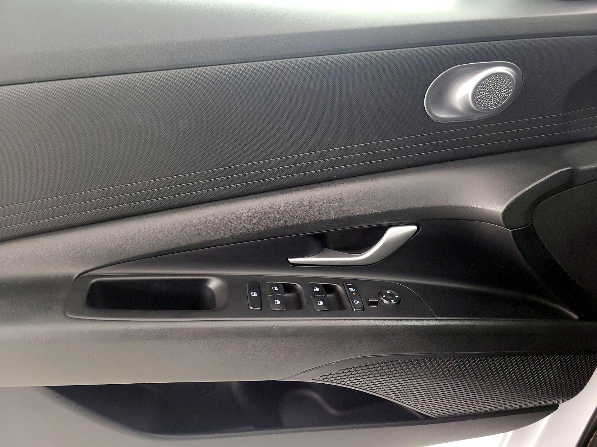 Thumbnail: 2024 Hyundai Elantra - 12