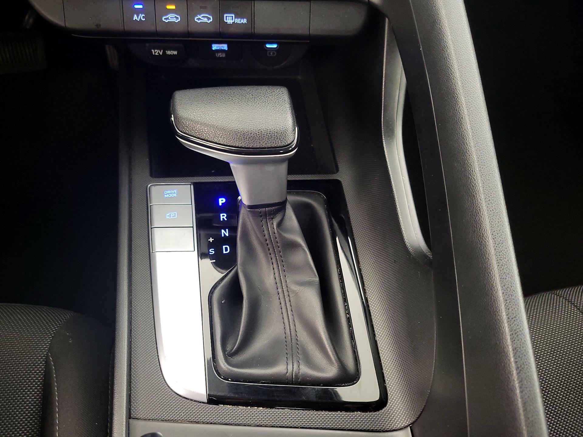 Thumbnail: 2024 Hyundai Elantra - 17