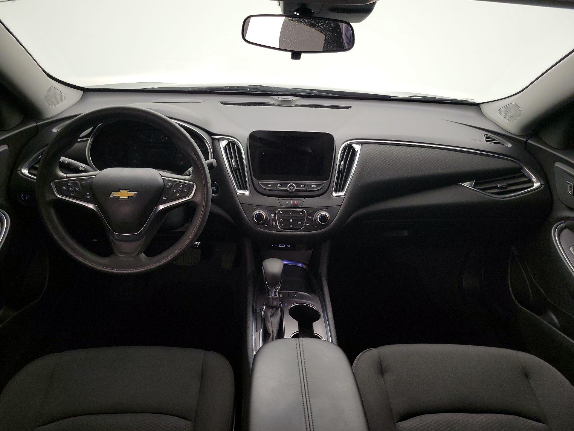 Thumbnail: 2021 Chevrolet Malibu - 9