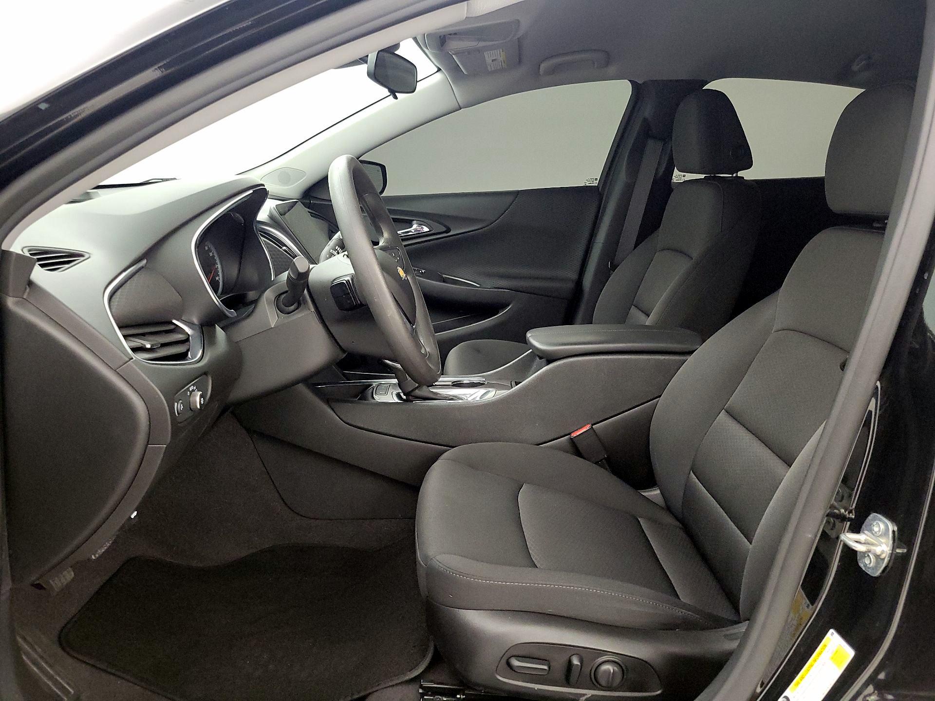 Thumbnail: 2021 Chevrolet Malibu - 11