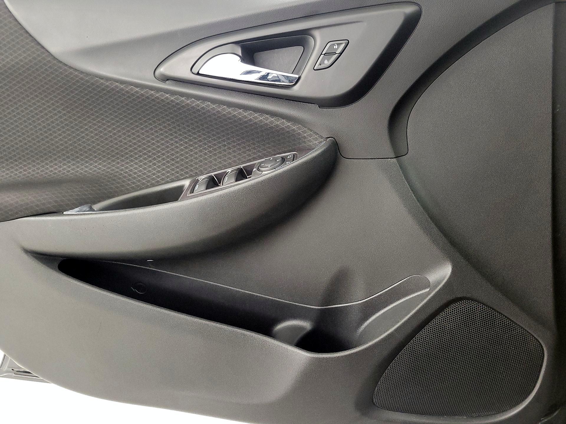 Thumbnail: 2021 Chevrolet Malibu - 12