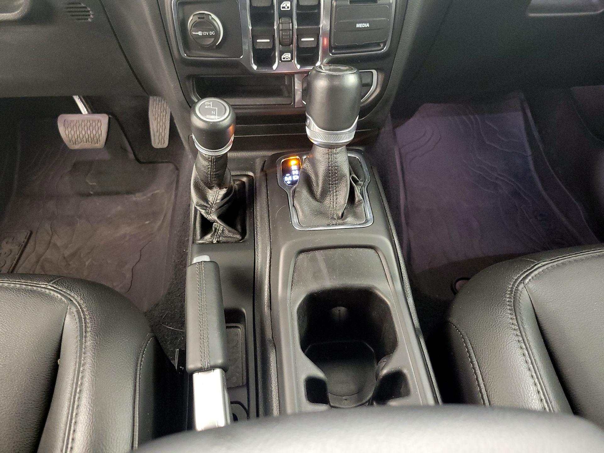 Thumbnail: 2021 Jeep Wrangler - 18