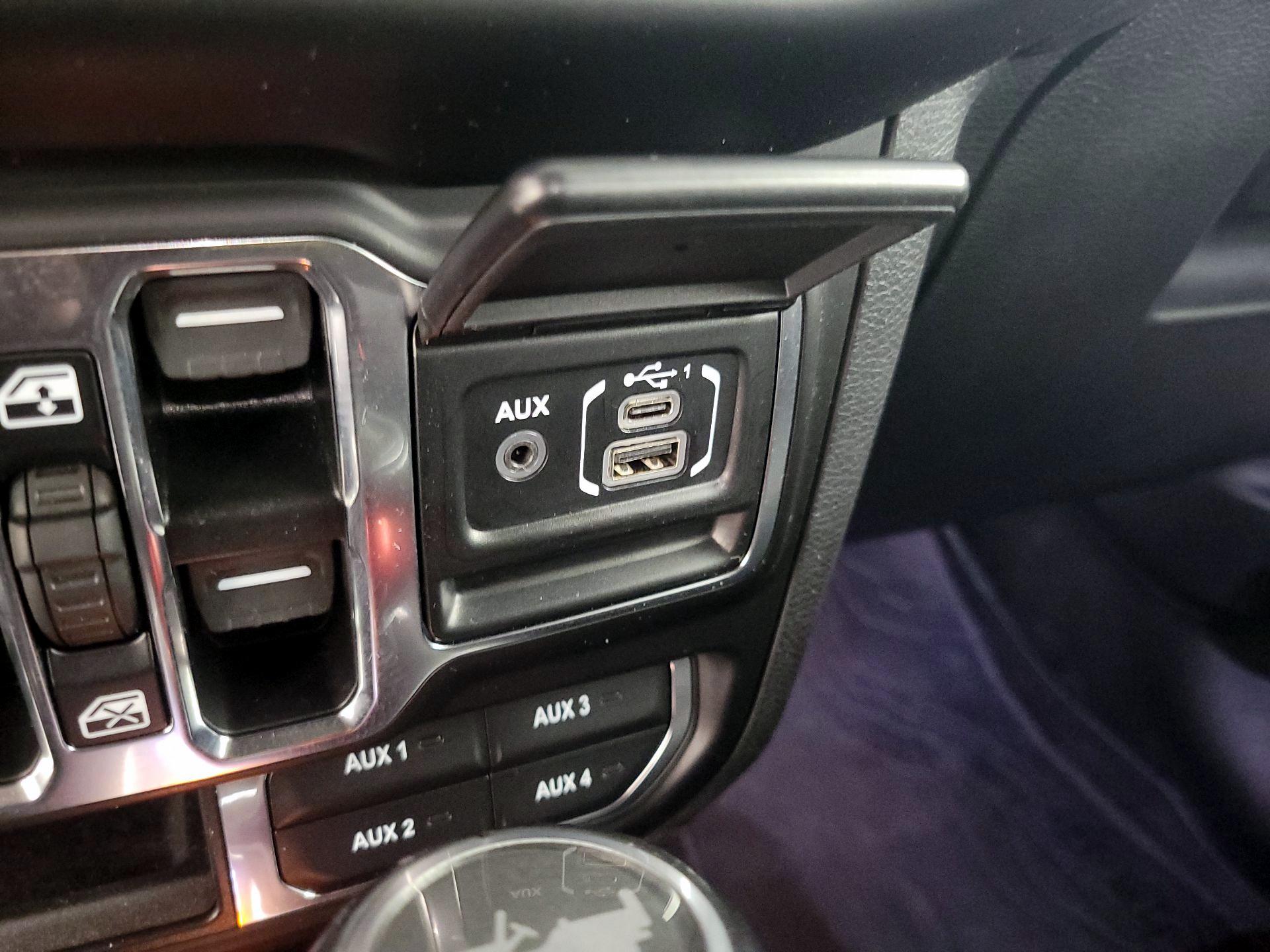 Thumbnail: 2021 Jeep Wrangler - 19