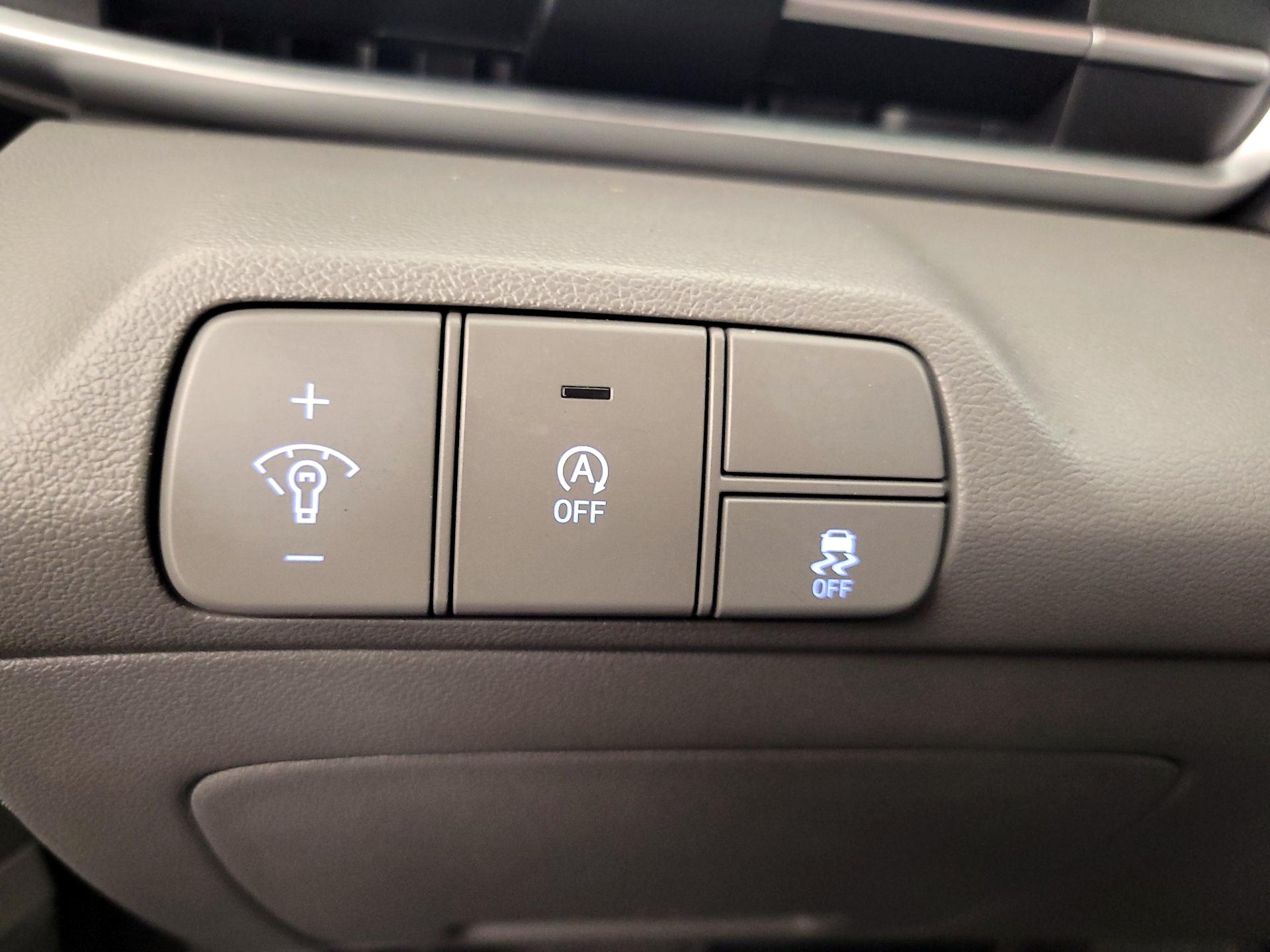 Thumbnail: 2024 Hyundai Elantra - 13