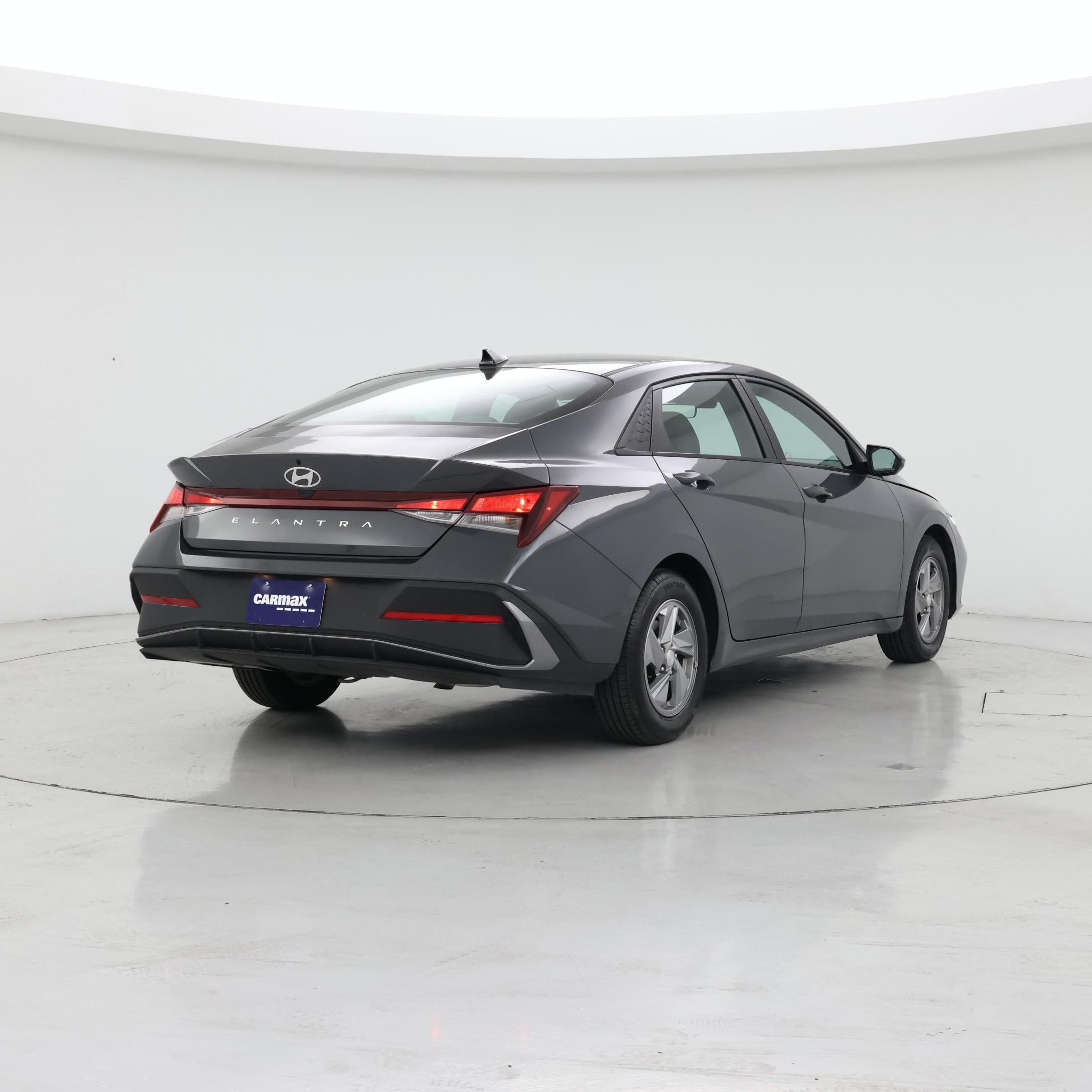 Thumbnail: 2024 Hyundai Elantra - 8