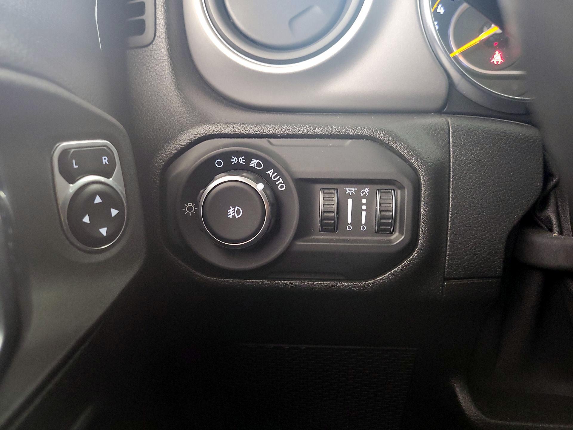 Thumbnail: 2021 Jeep Wrangler - 13