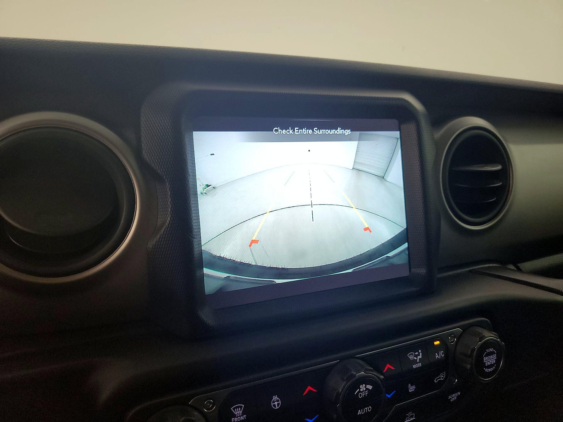 Thumbnail: 2021 Jeep Wrangler - 15