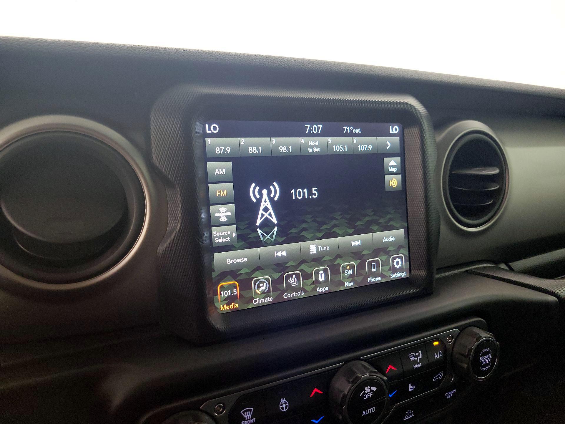 Thumbnail: 2021 Jeep Wrangler - 16