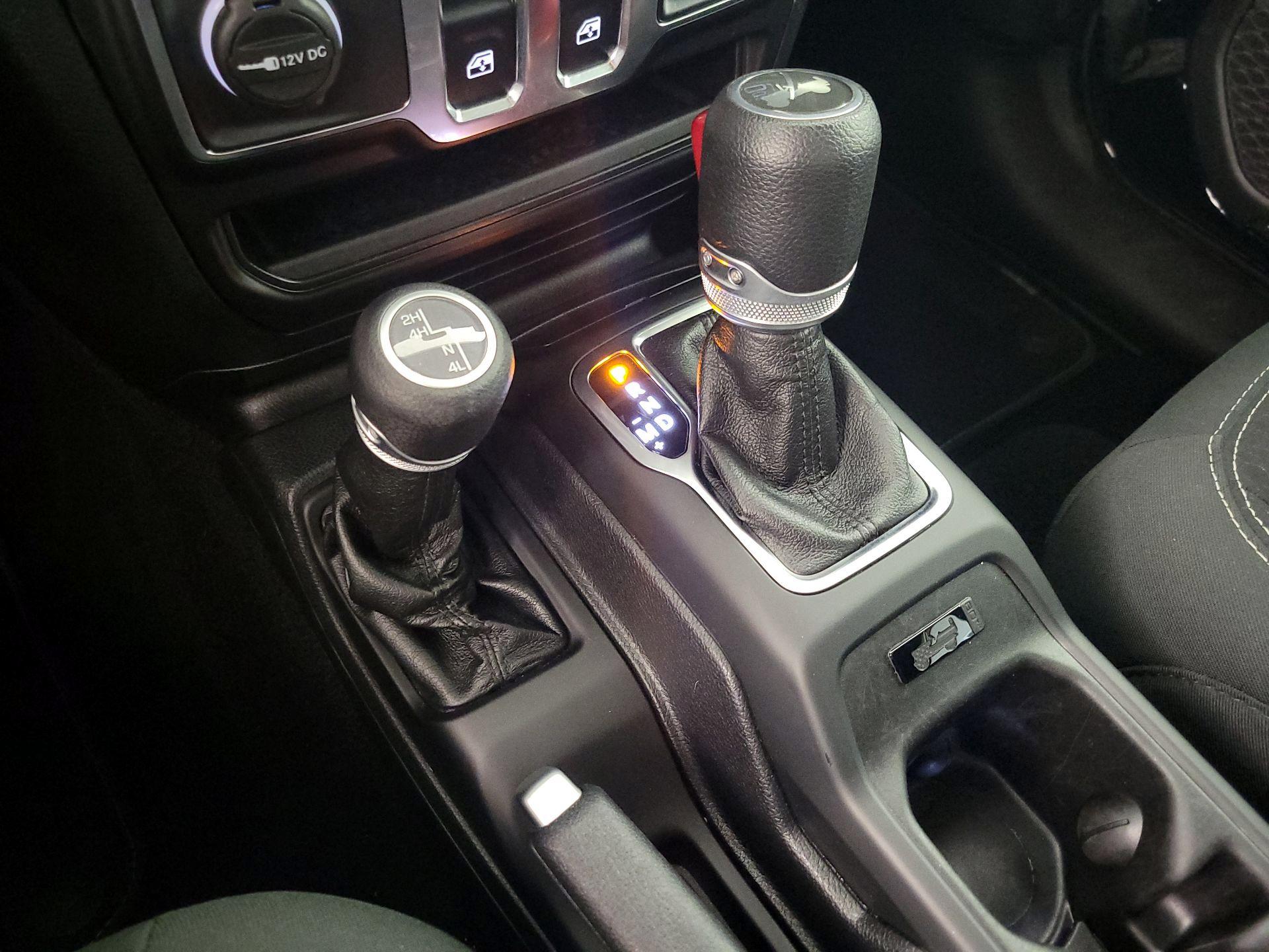 Thumbnail: 2021 Jeep Wrangler - 18