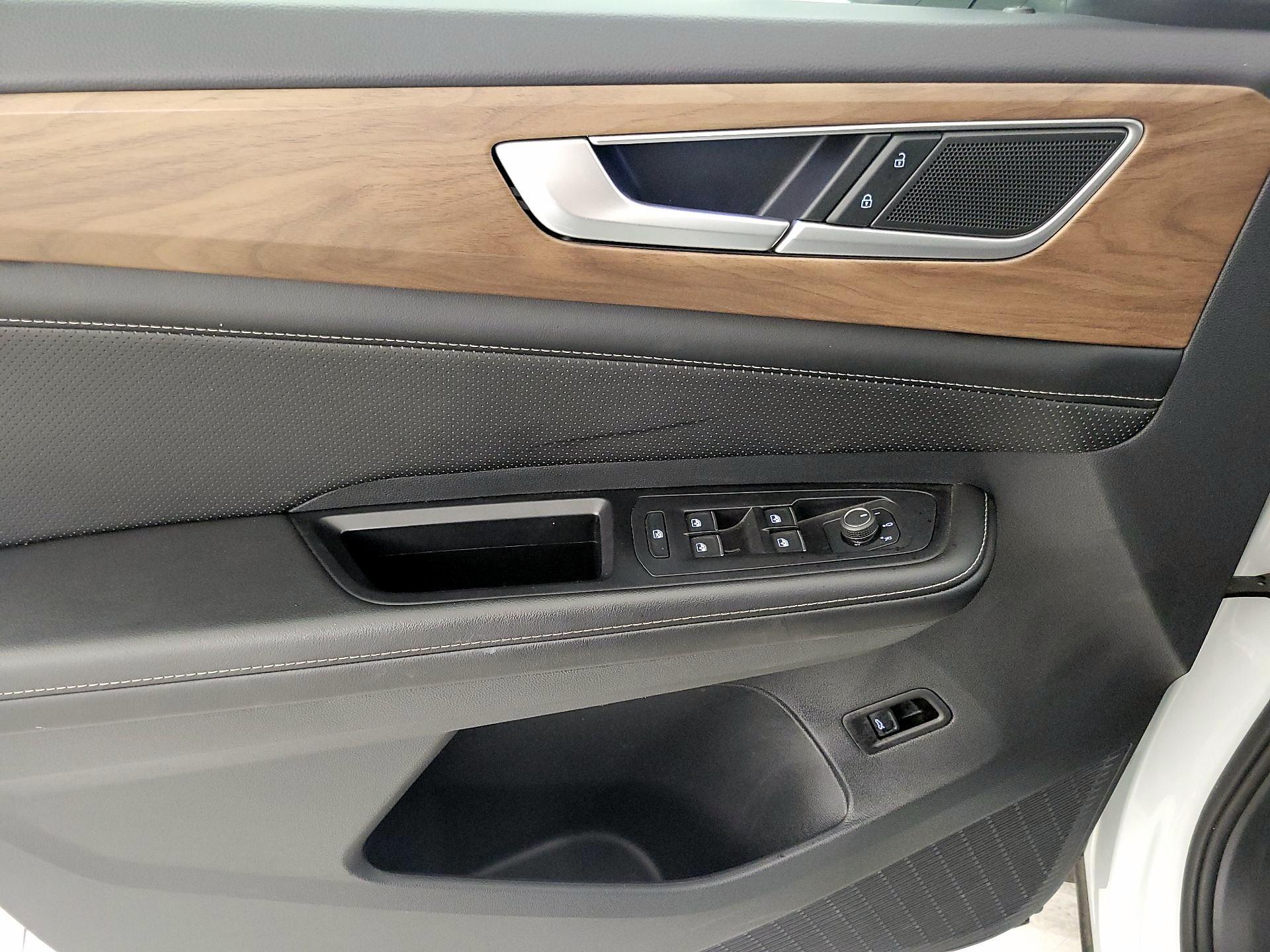 Thumbnail: 2024 Volkswagen Atlas - 12