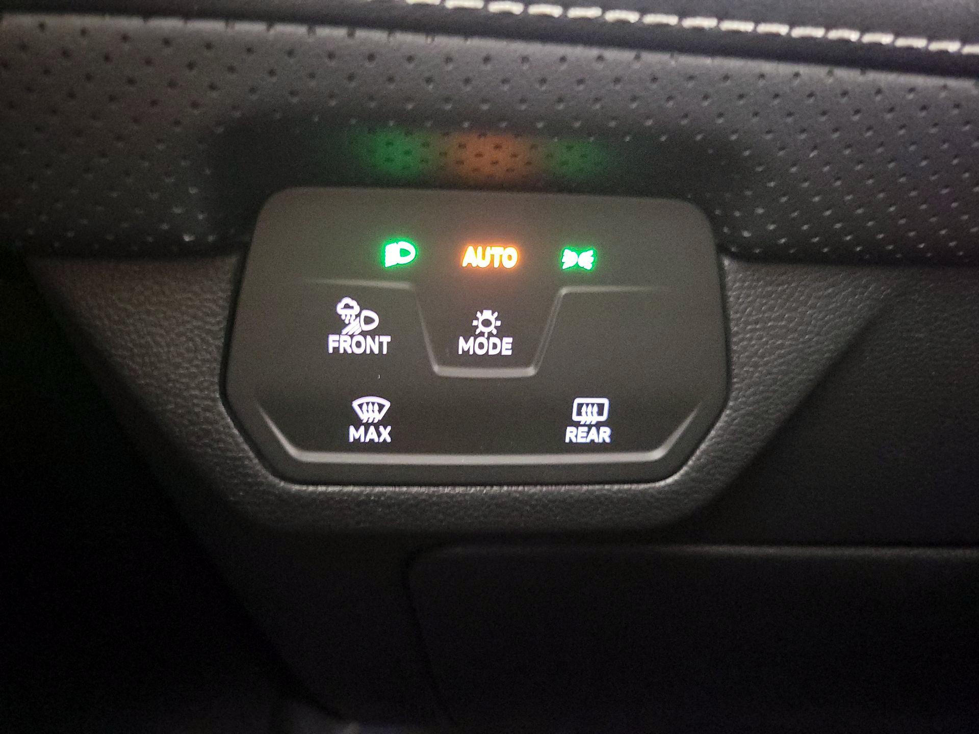 Thumbnail: 2024 Volkswagen Atlas - 13