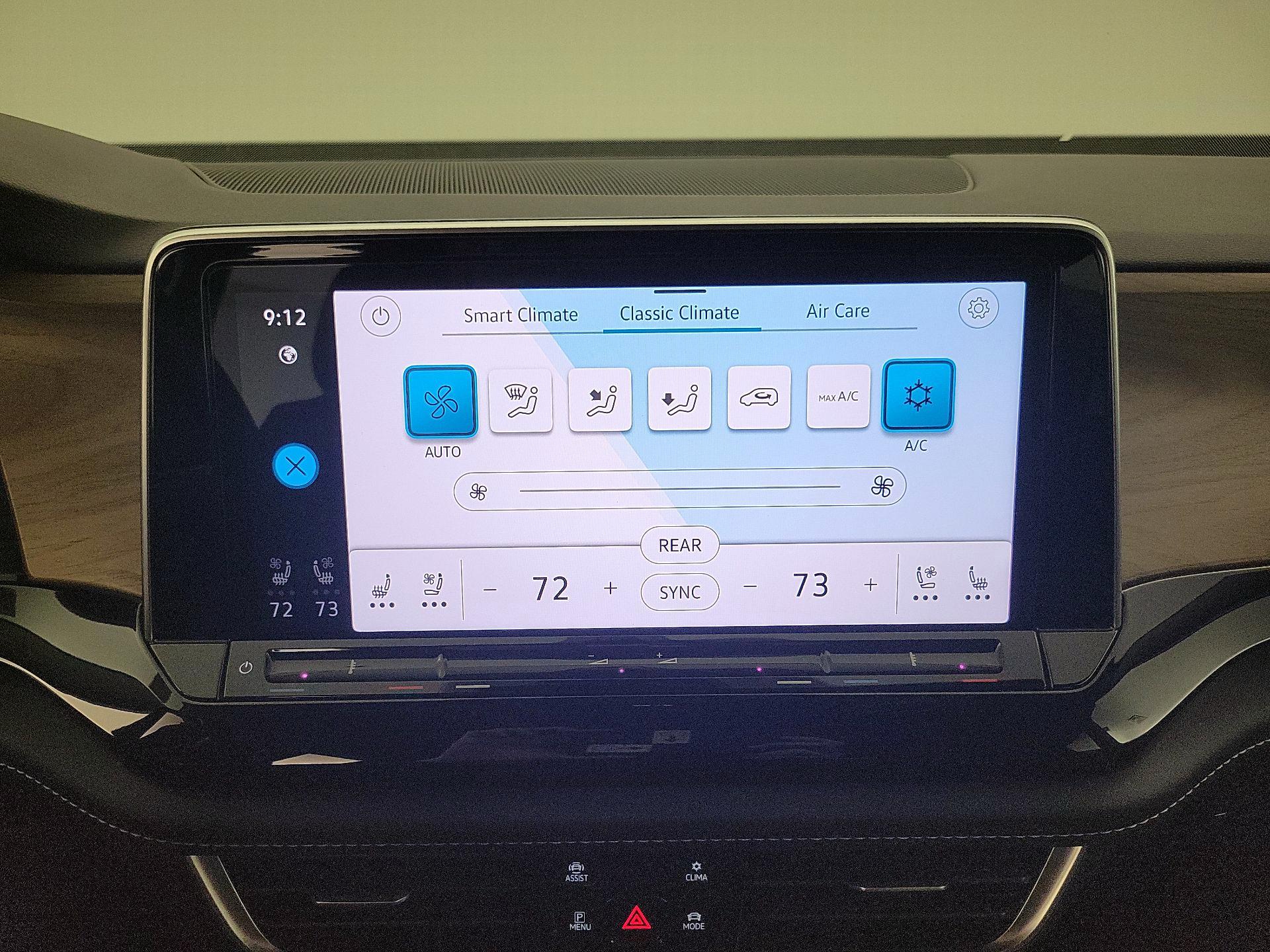 Thumbnail: 2024 Volkswagen Atlas - 16