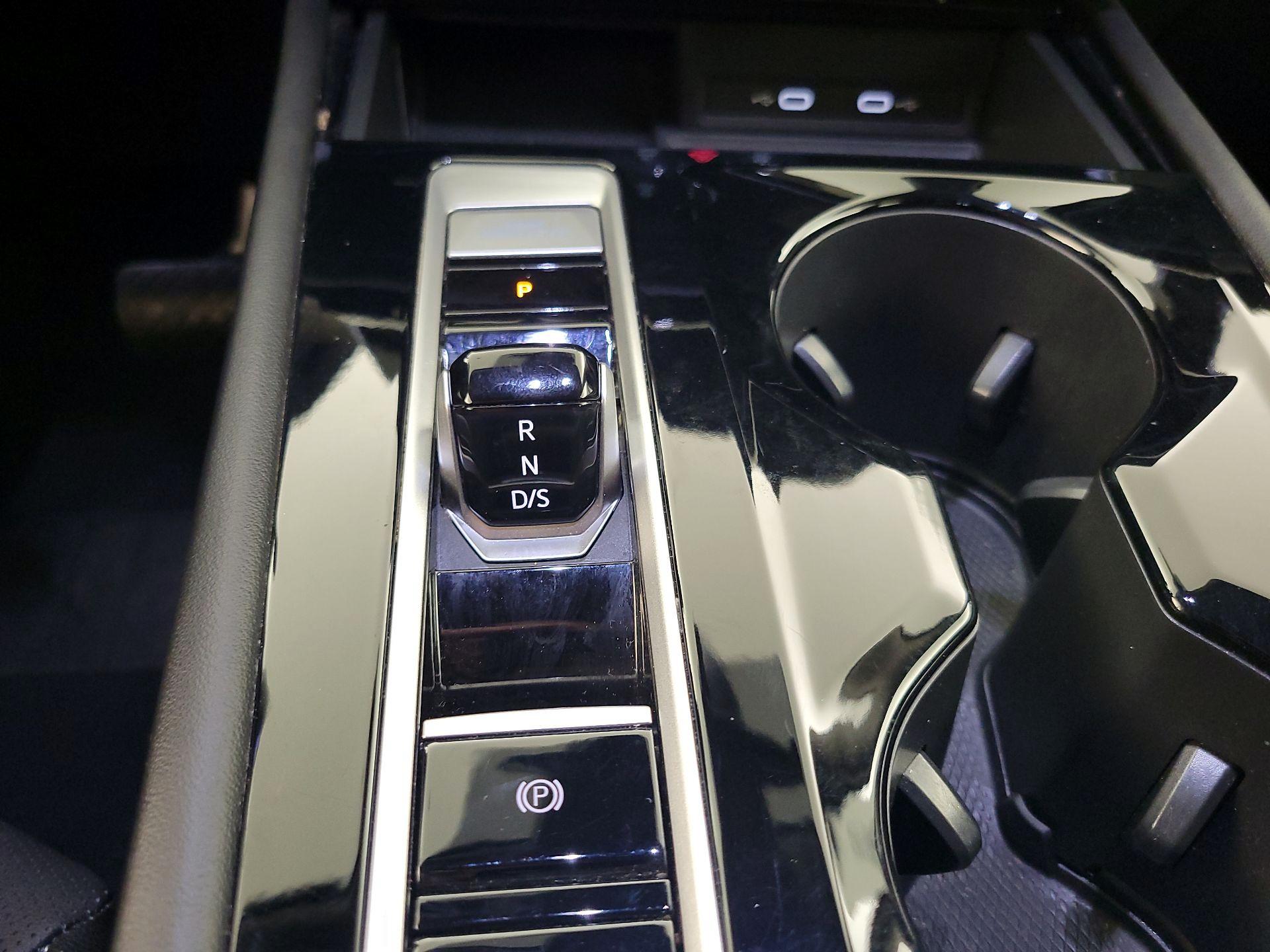 Thumbnail: 2024 Volkswagen Atlas - 17