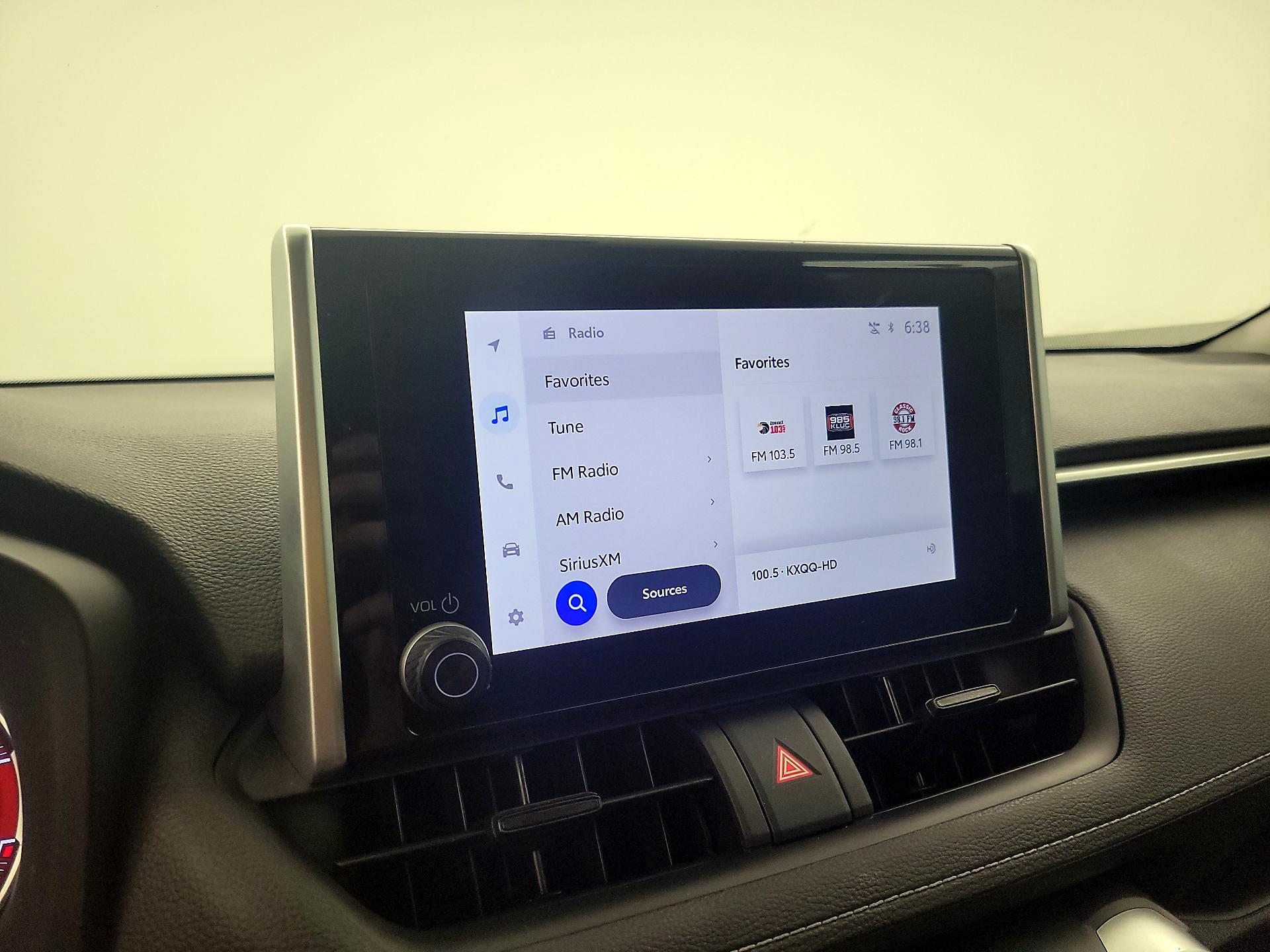 Thumbnail: 2023 Toyota RAV4 - 15