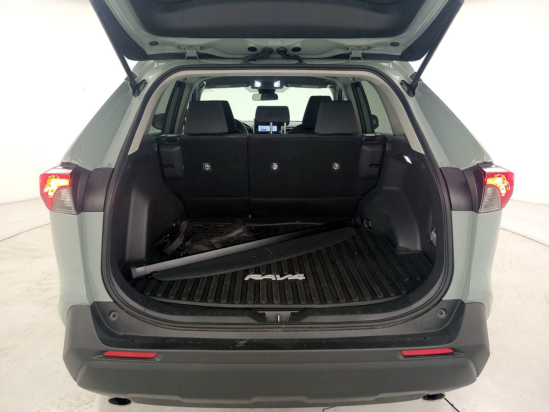 Thumbnail: 2023 Toyota RAV4 - 20