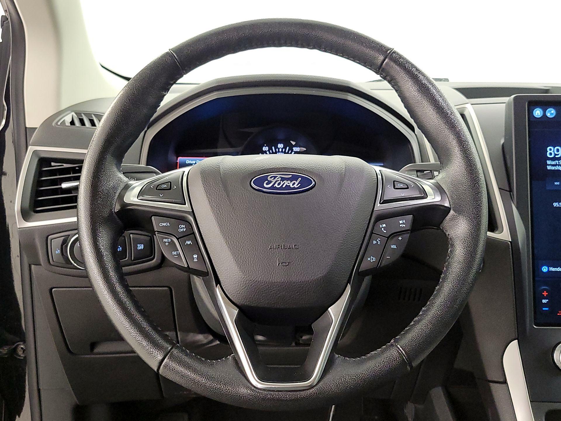 Thumbnail: 2022 Ford Edge - 10