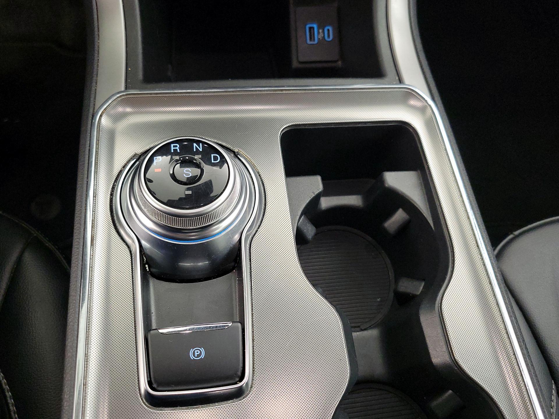 Thumbnail: 2022 Ford Edge - 18