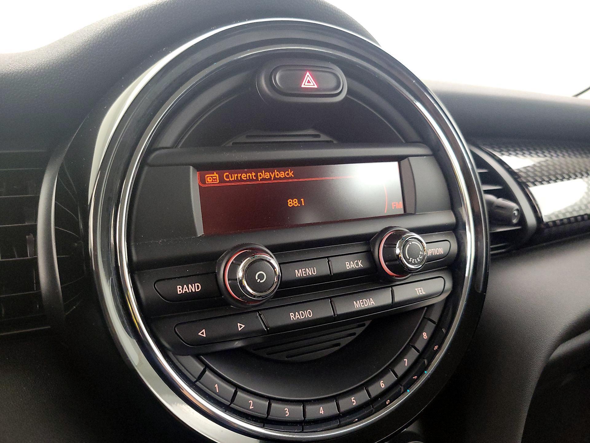 Thumbnail: 2015 MINI Cooper Hardtop - 14