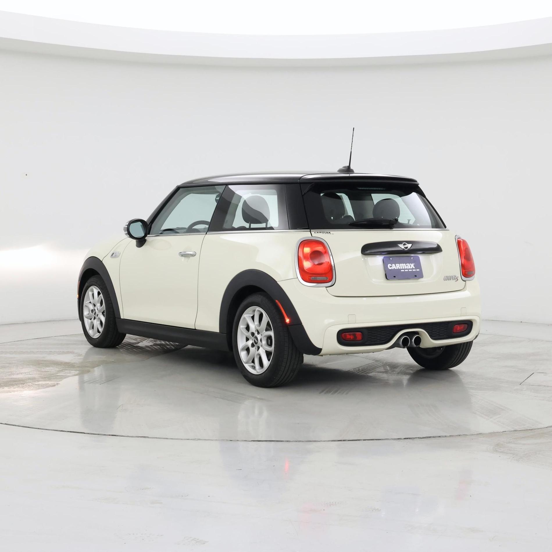 Thumbnail: 2015 MINI Cooper Hardtop - 2