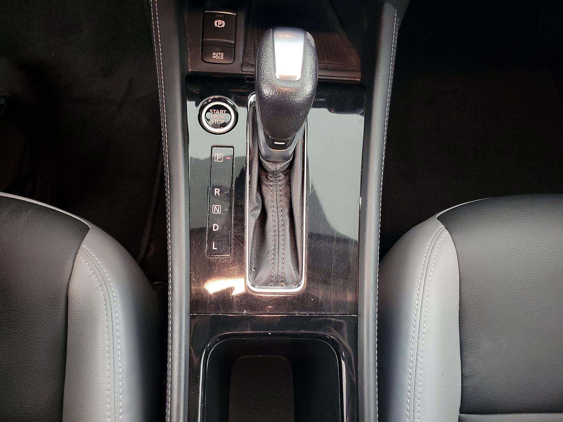 Thumbnail: 2021 Nissan Kicks - 17