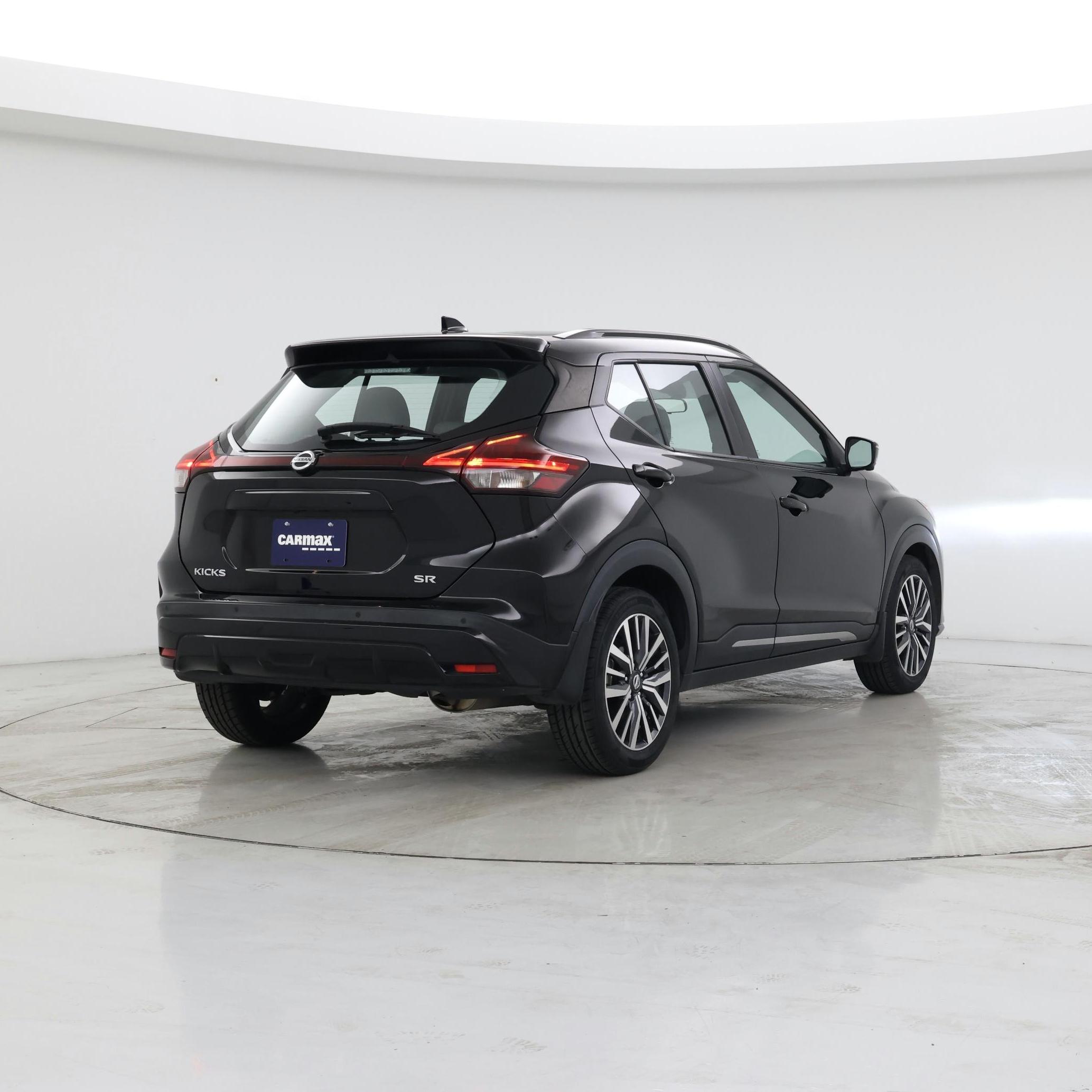Thumbnail: 2021 Nissan Kicks - 8