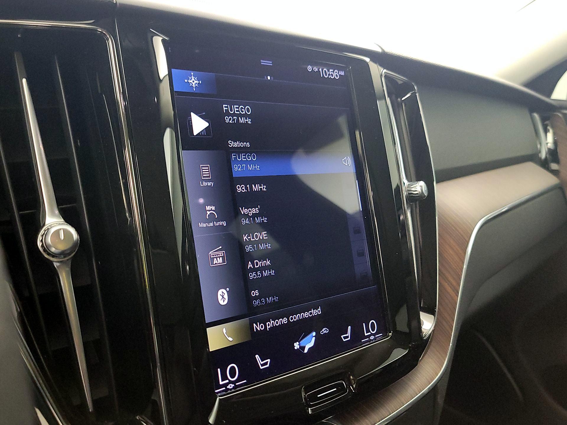 Thumbnail: 2021 Volvo XC60 - 16