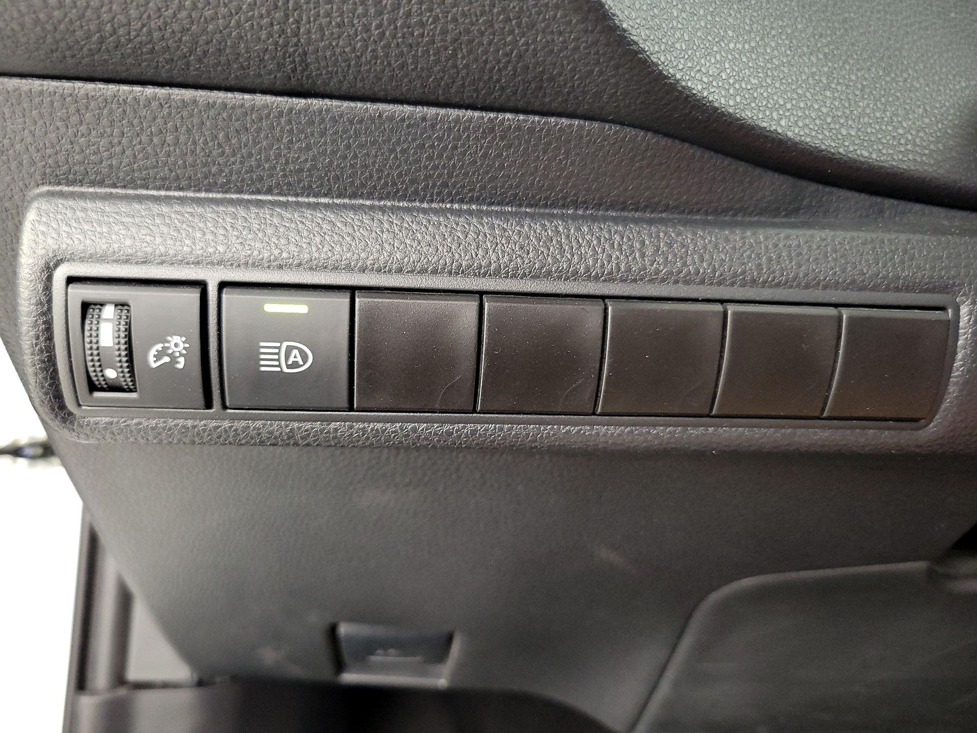 Thumbnail: 2024 Toyota Corolla - 13