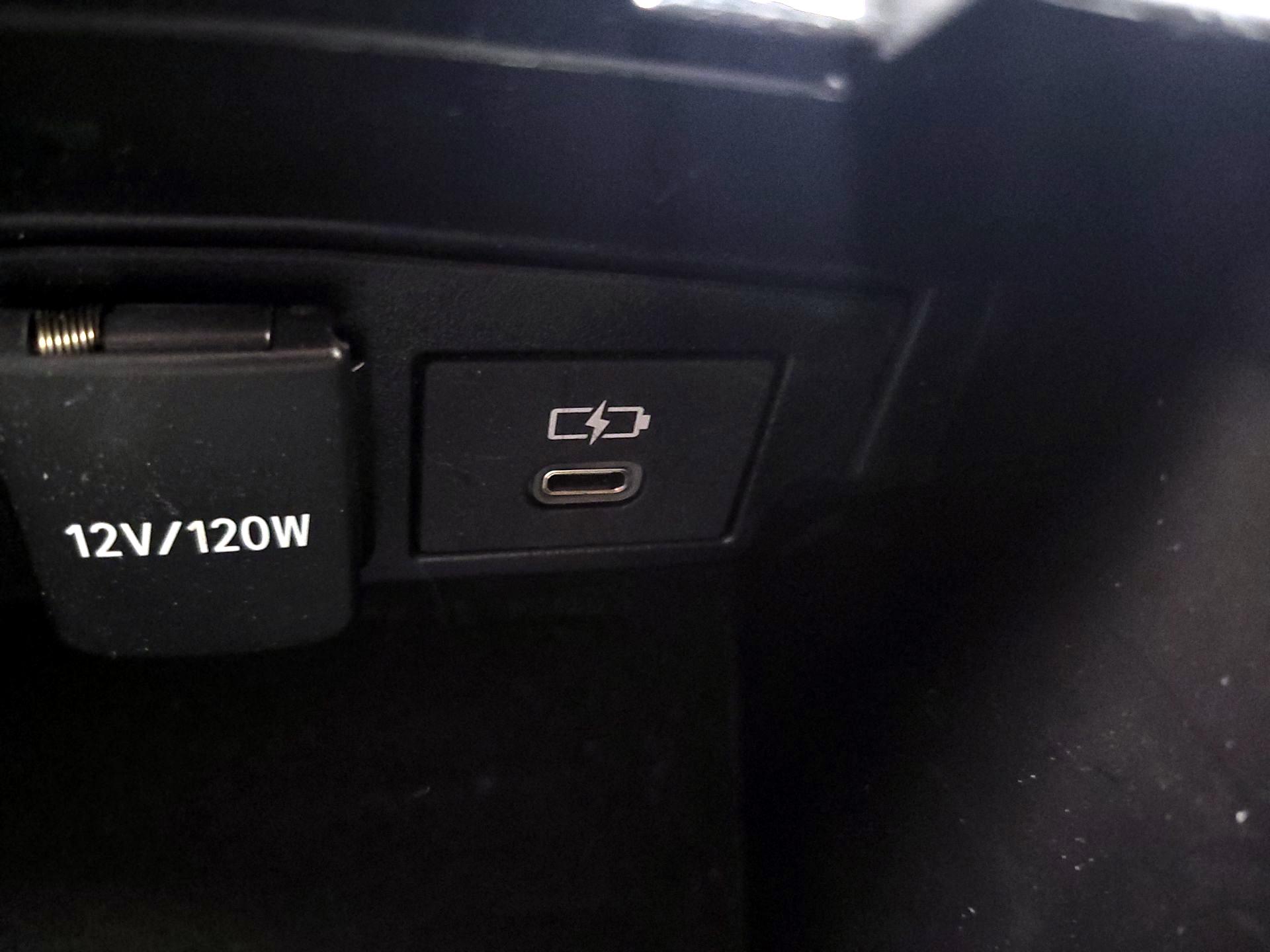 Thumbnail: 2024 Toyota Corolla - 19