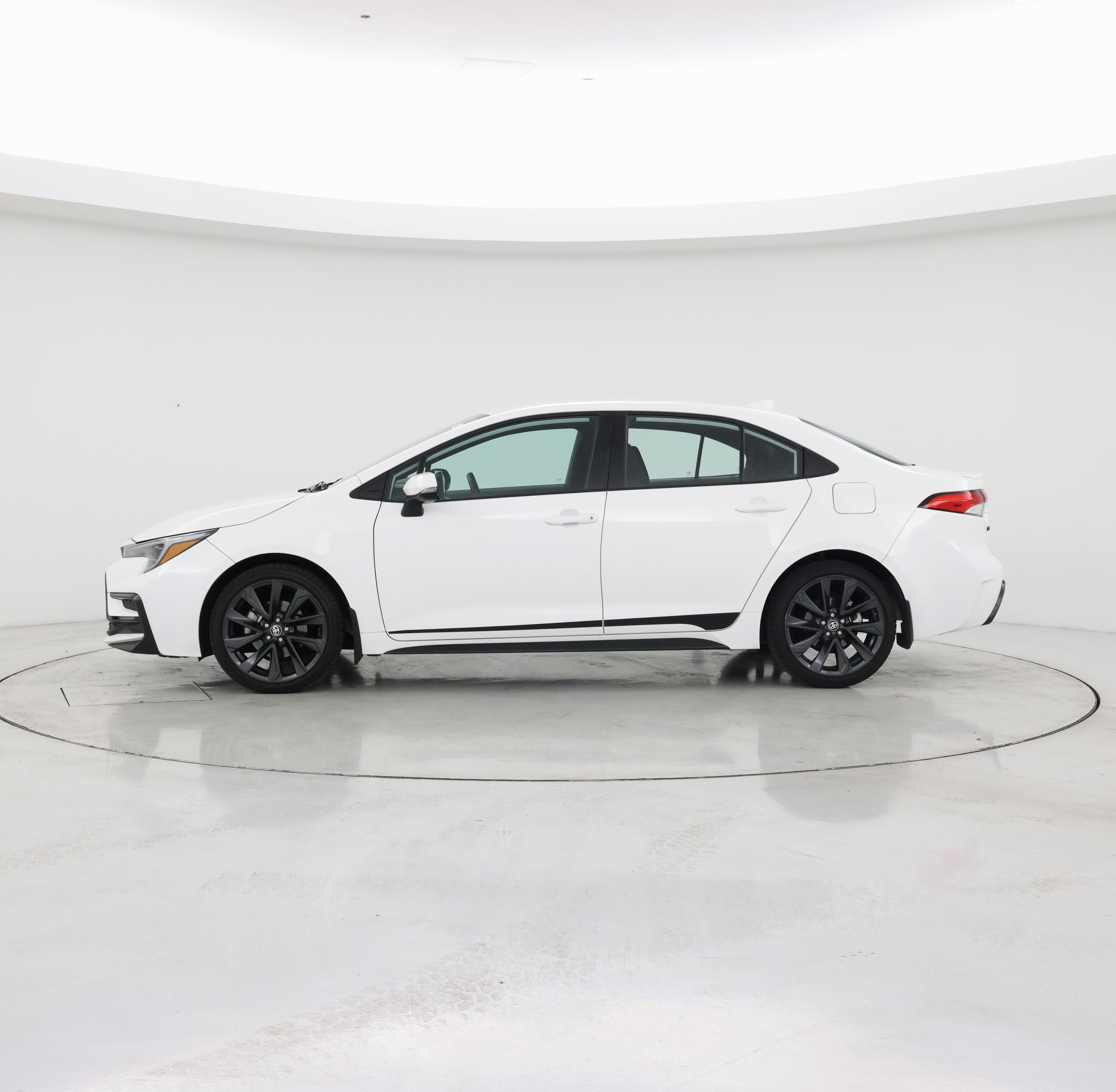 Thumbnail: 2024 Toyota Corolla - 3