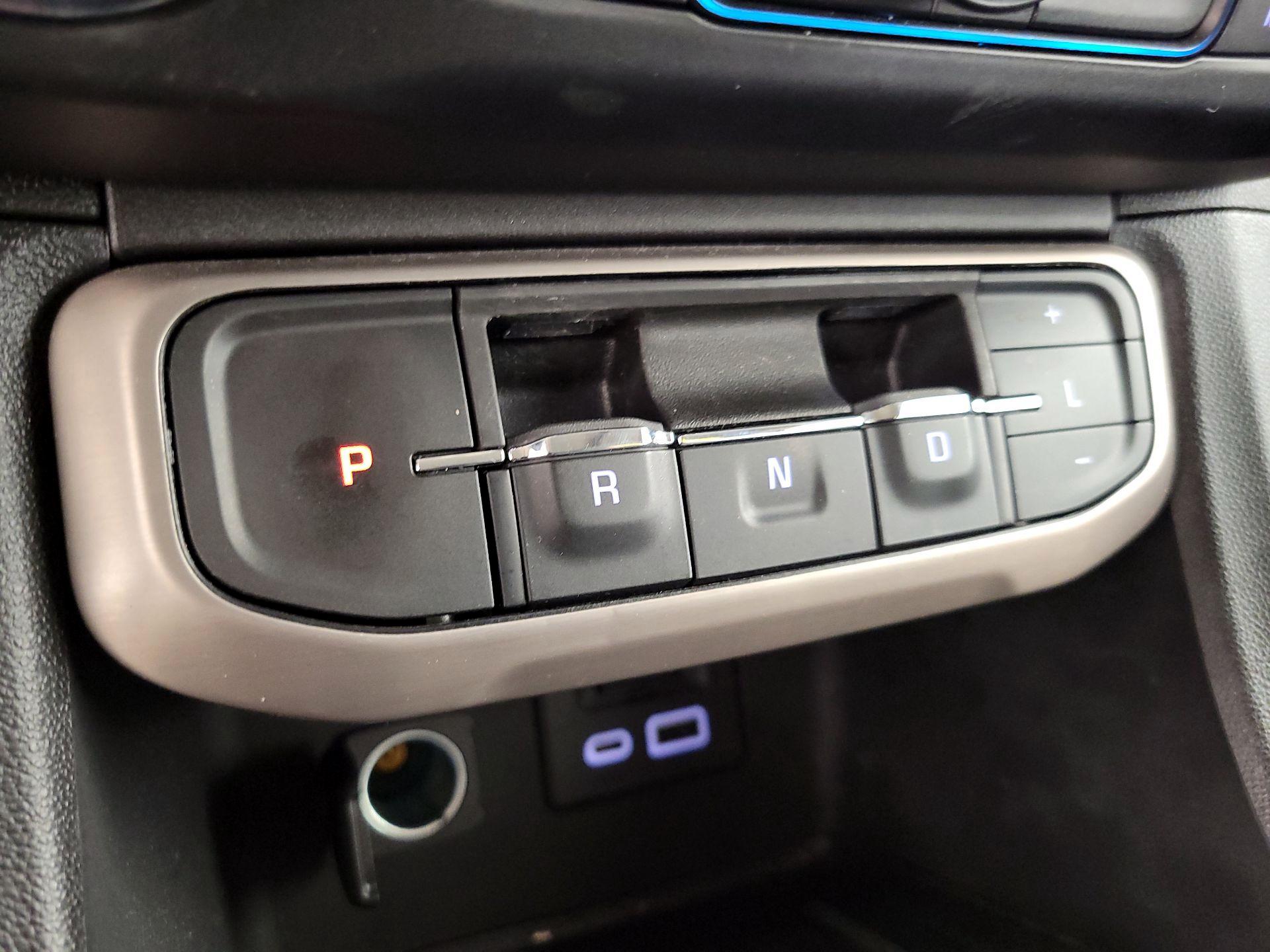 Thumbnail: 2023 GMC Acadia - 18