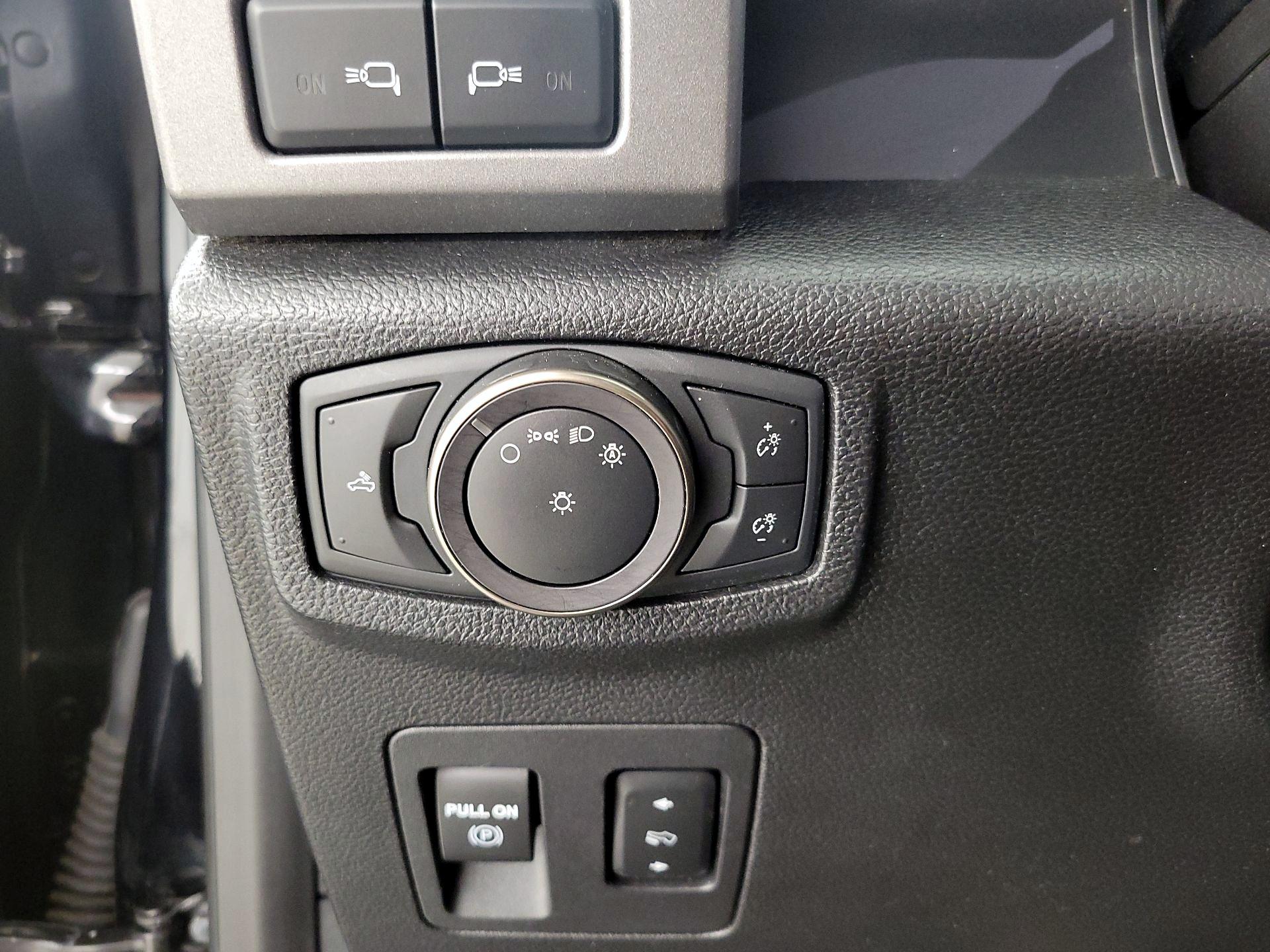 Thumbnail: 2019 Ford F-150 - 13