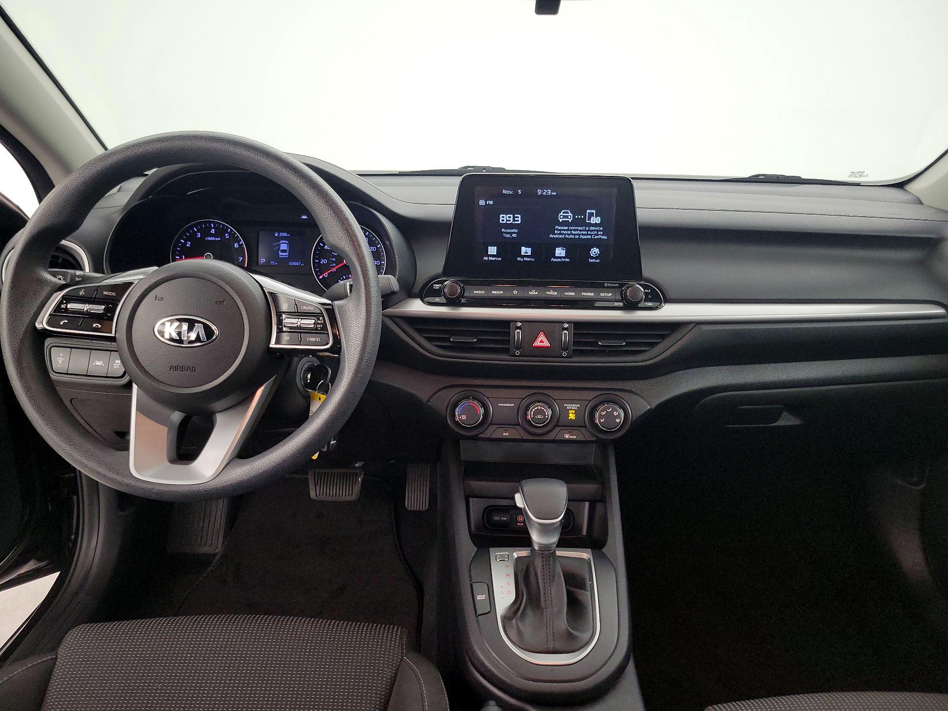 Thumbnail: 2020 Kia Forte - 9