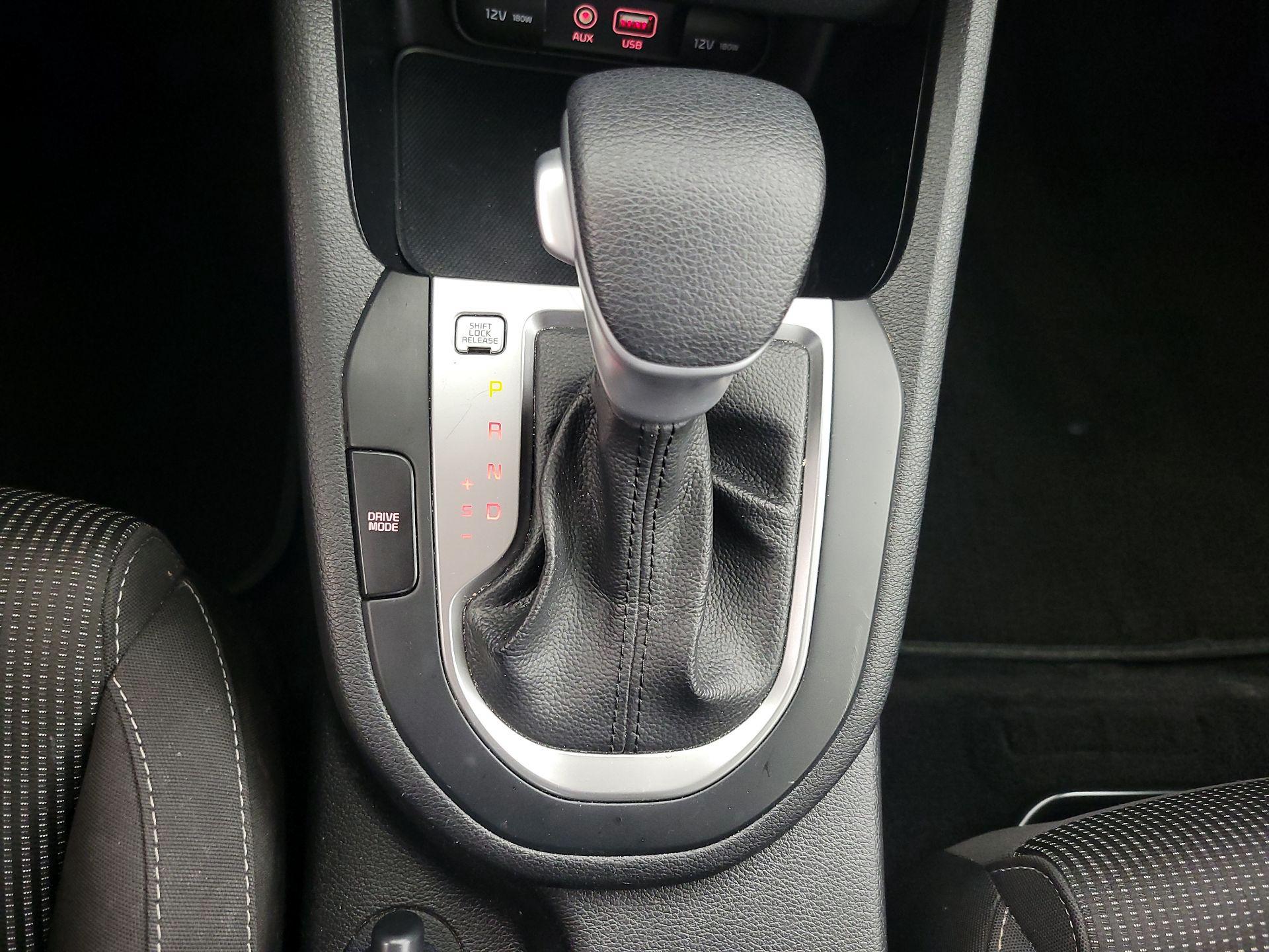 Thumbnail: 2020 Kia Forte - 17