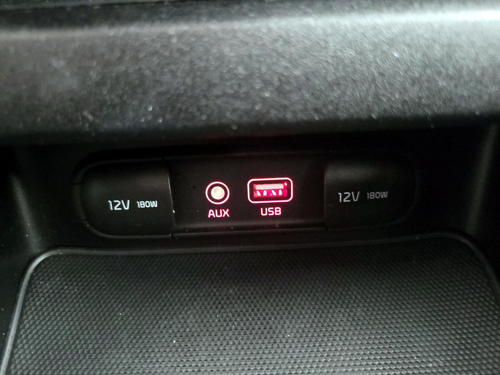 Thumbnail: 2020 Kia Forte - 18