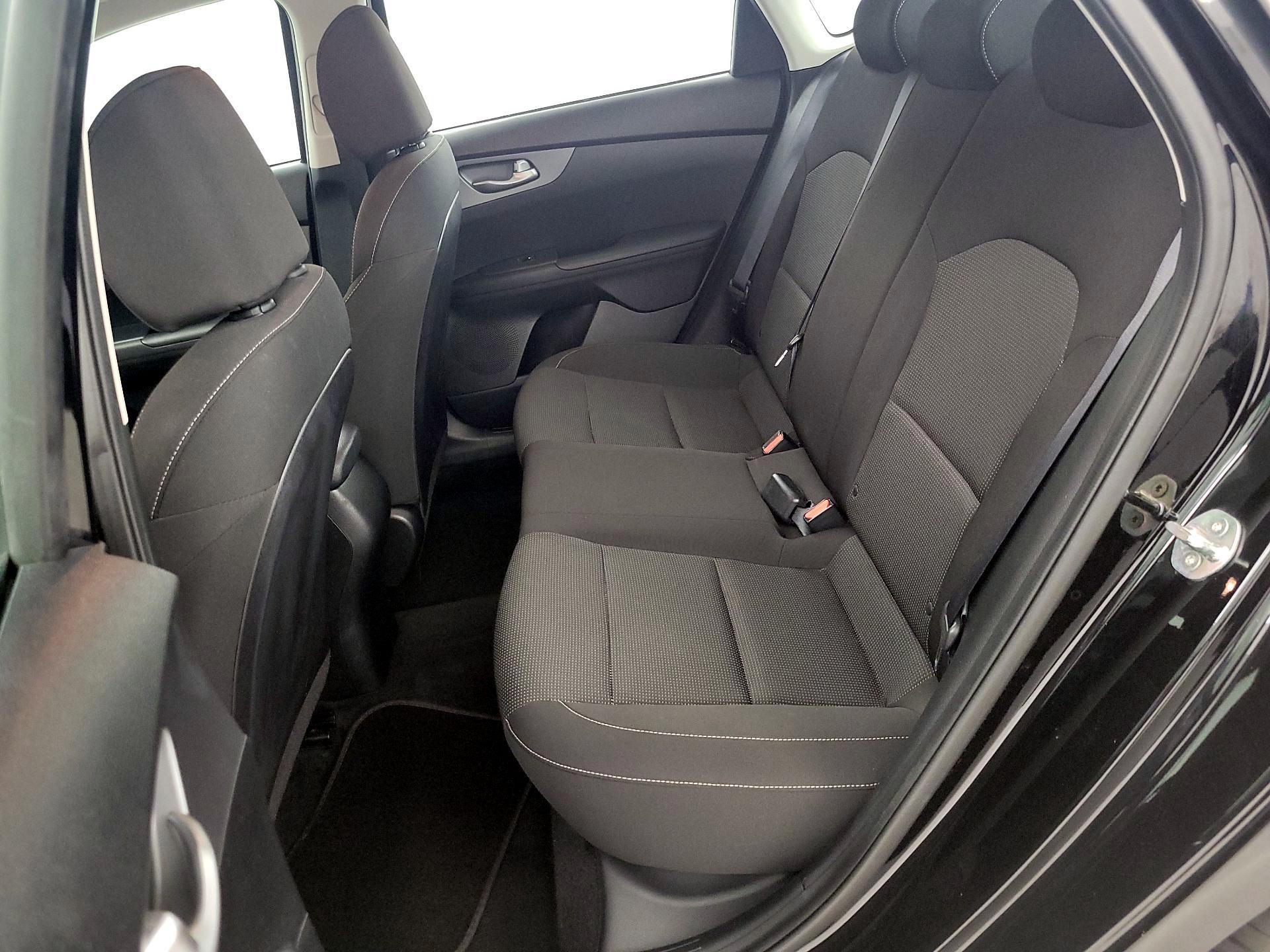 Thumbnail: 2020 Kia Forte - 19