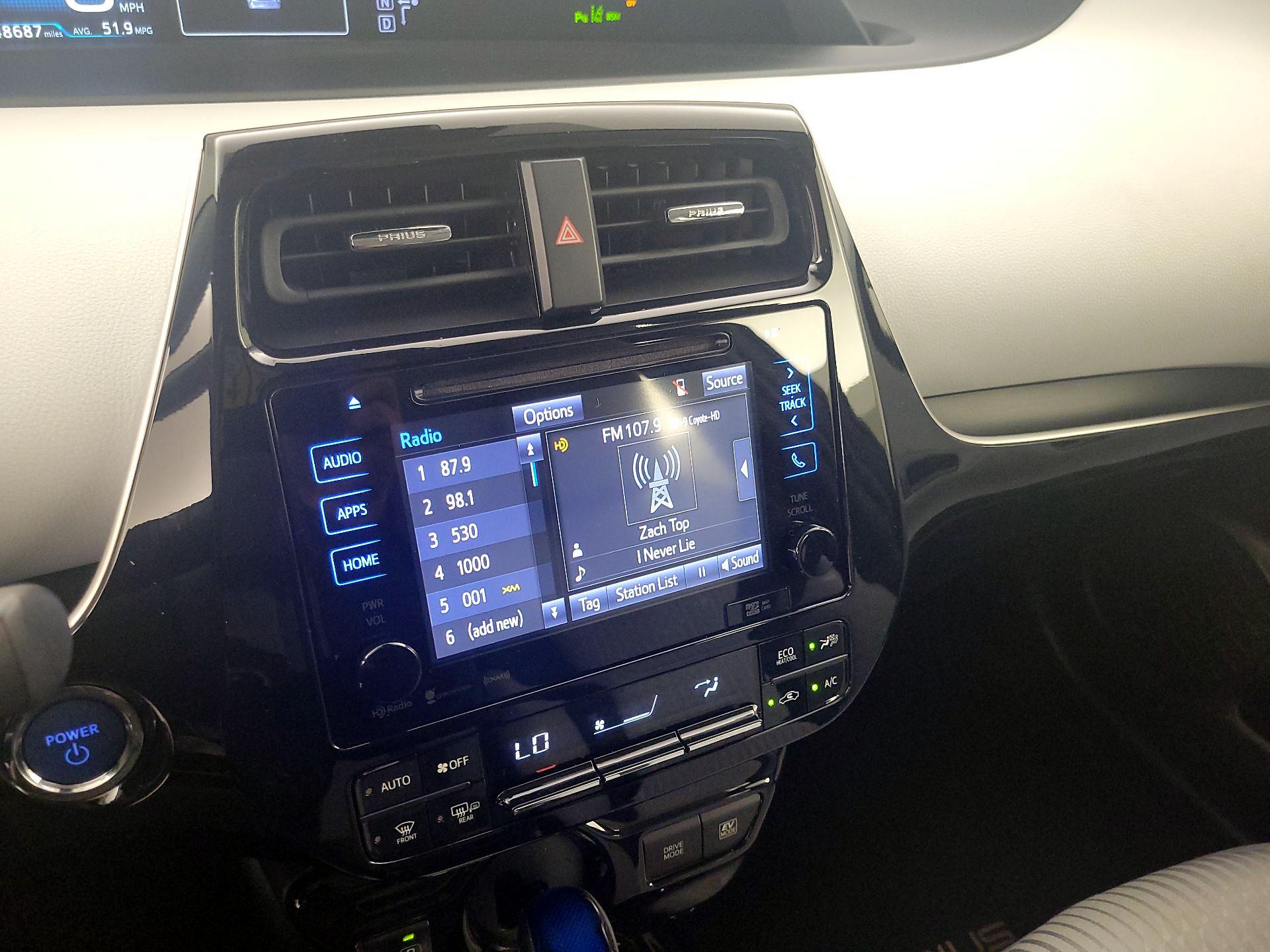 Thumbnail: 2017 Toyota Prius - 16