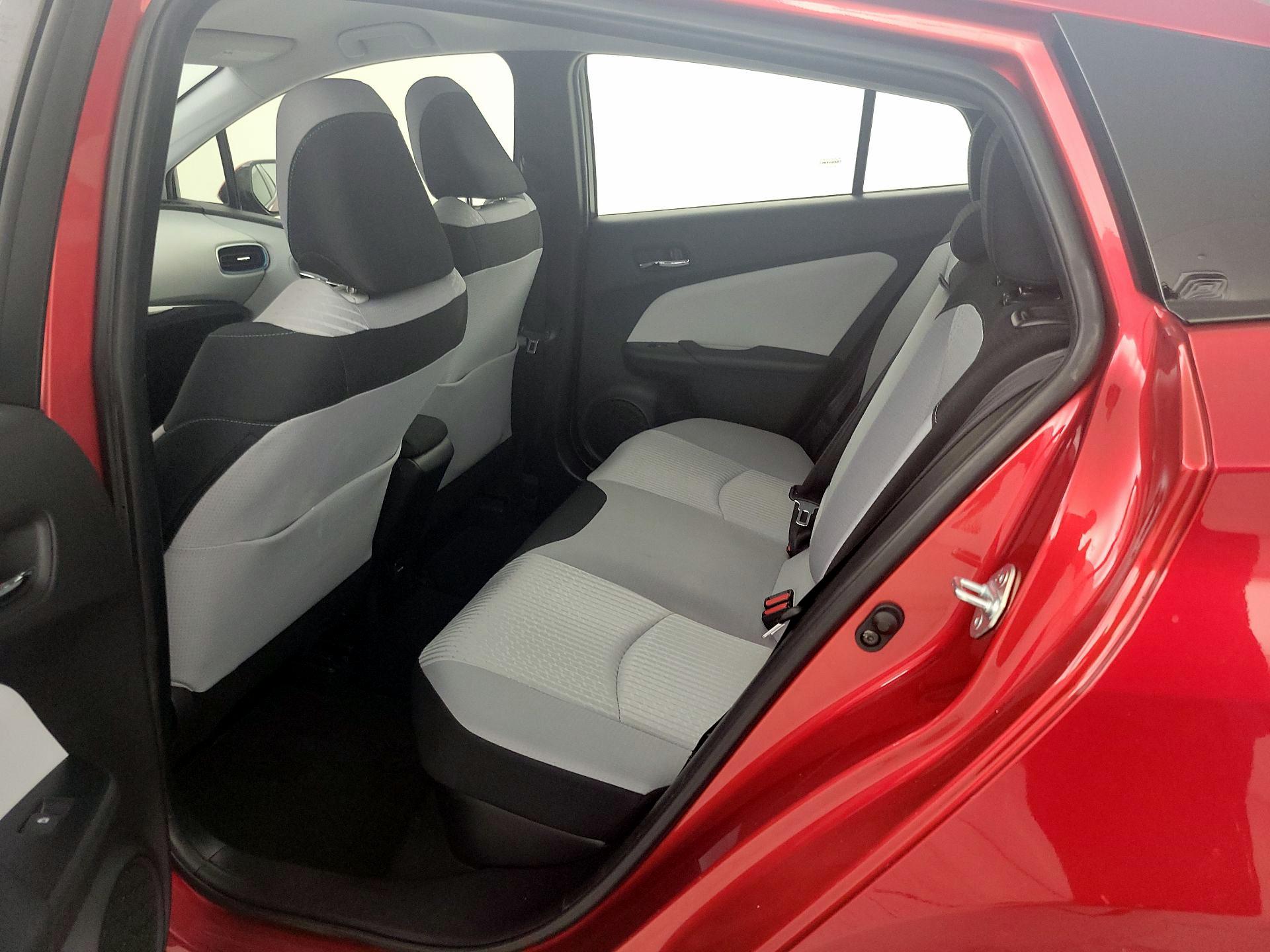 Thumbnail: 2017 Toyota Prius - 20