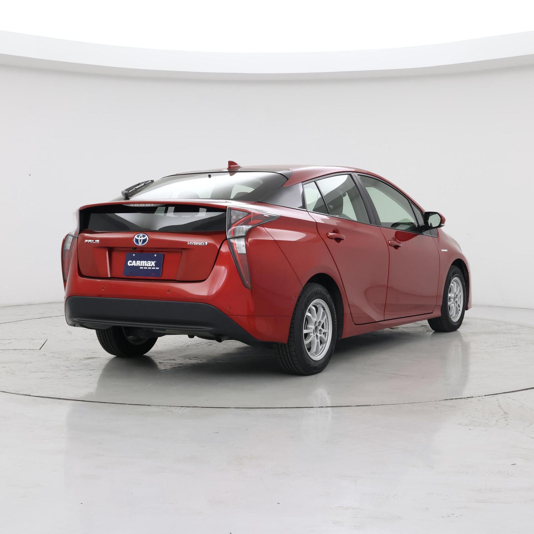 Thumbnail: 2017 Toyota Prius - 8