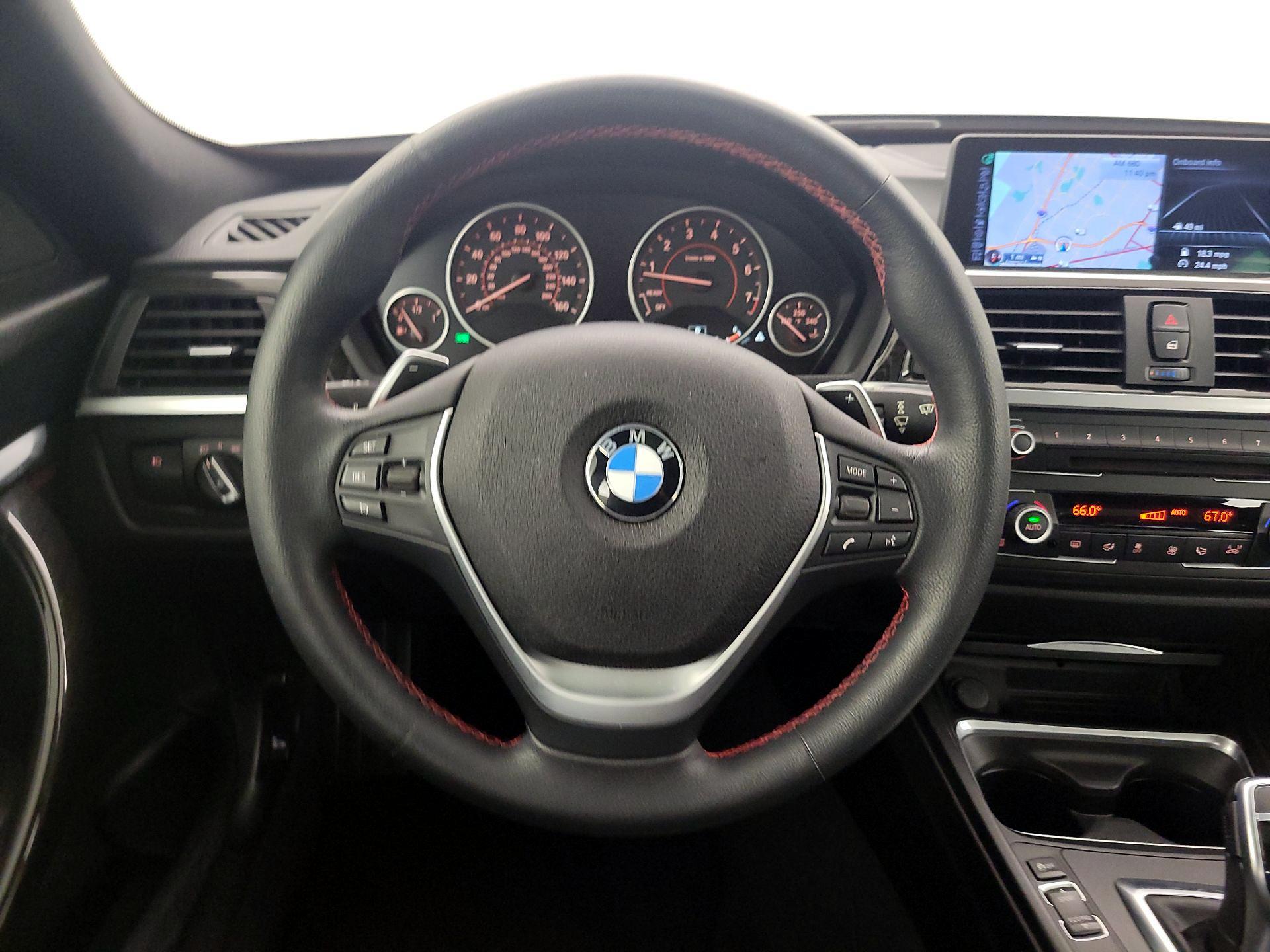 Thumbnail: 2015 BMW 3 Series - 10