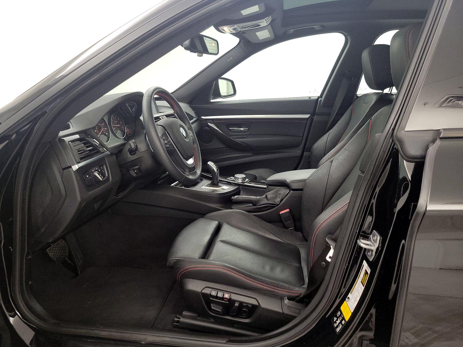 Thumbnail: 2015 BMW 3 Series - 11