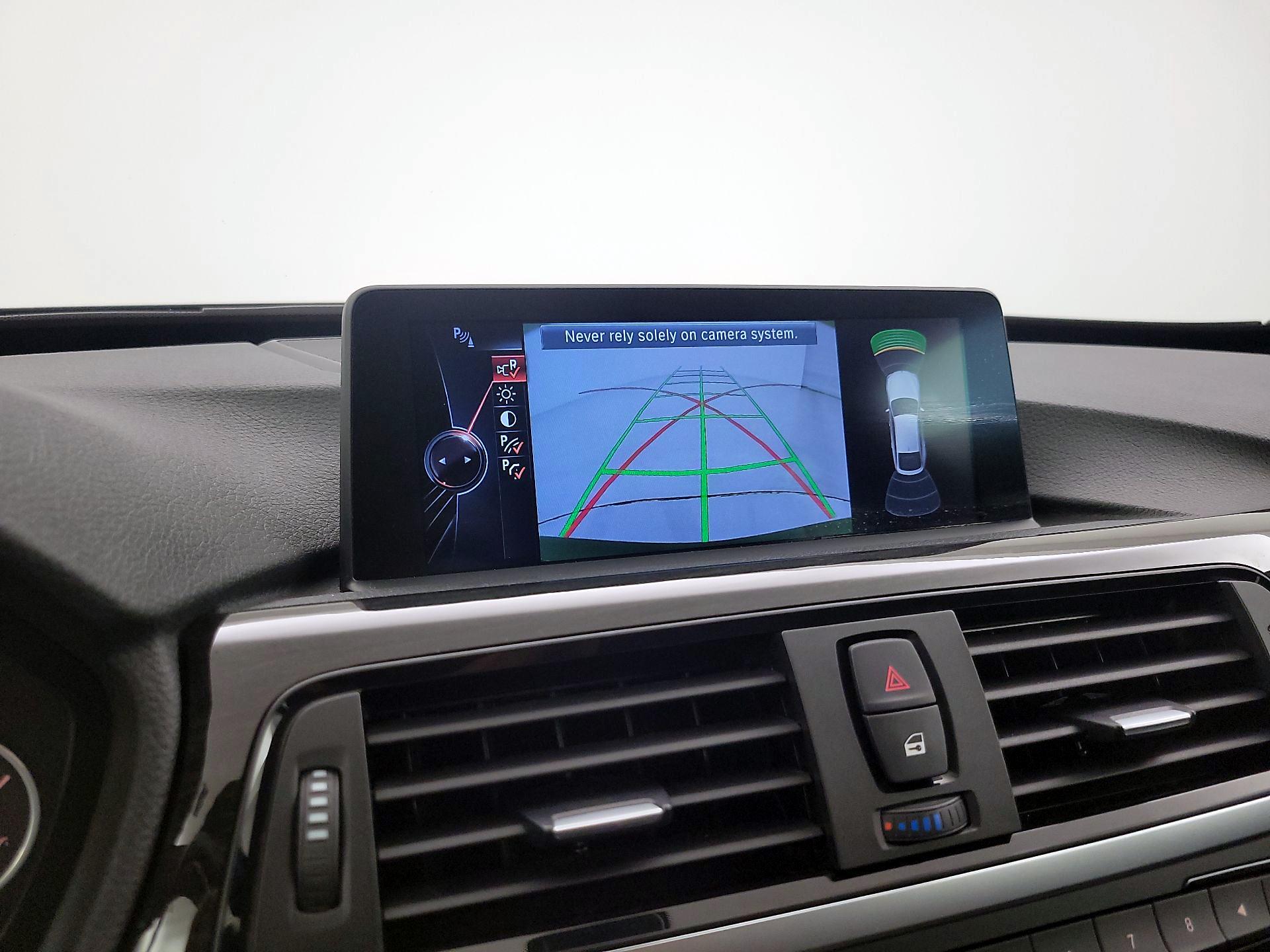 Thumbnail: 2015 BMW 3 Series - 15